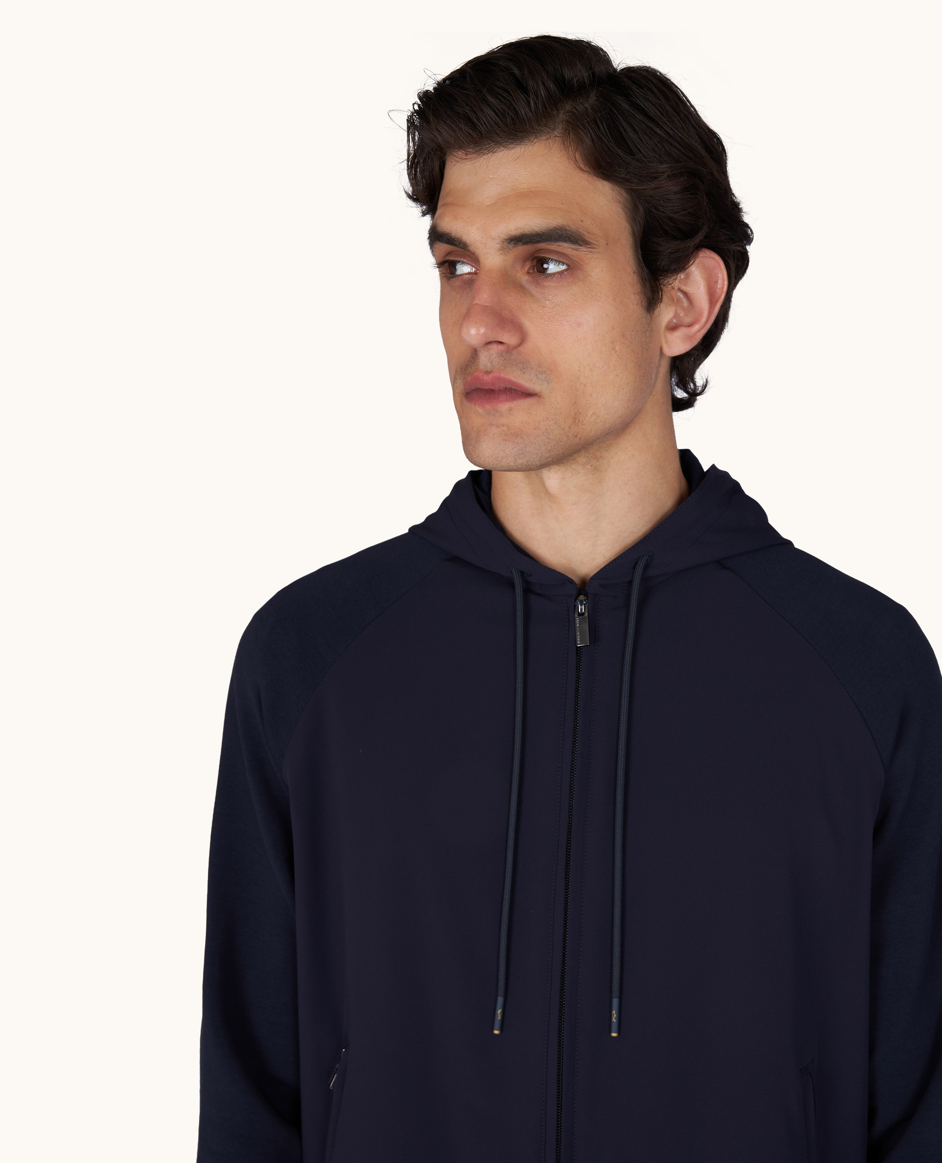 Hybrid sweatshirt in Dynamic and jersey image number 4