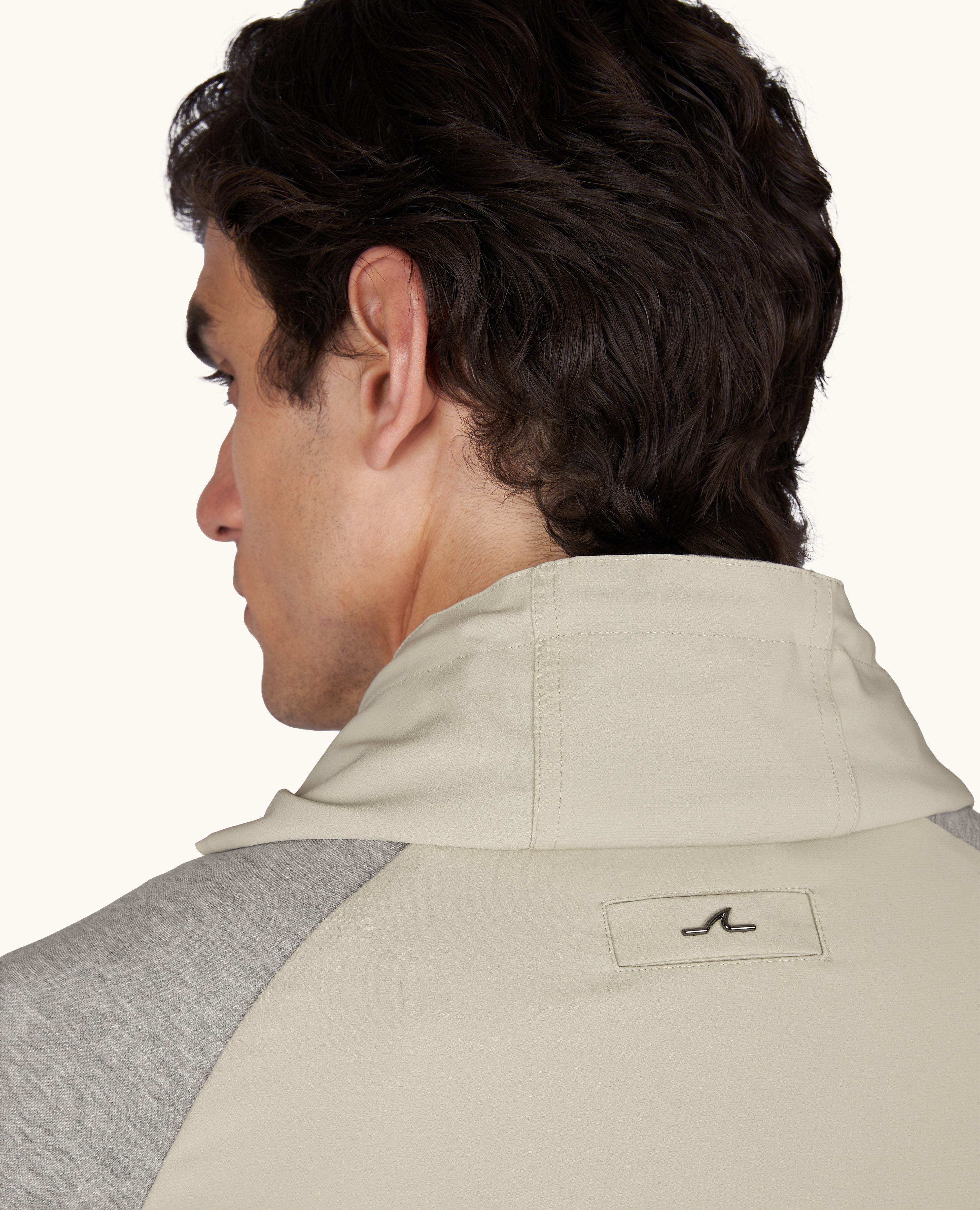 Sudadera h&iacute;brida en Dynamic y jersey image number 4