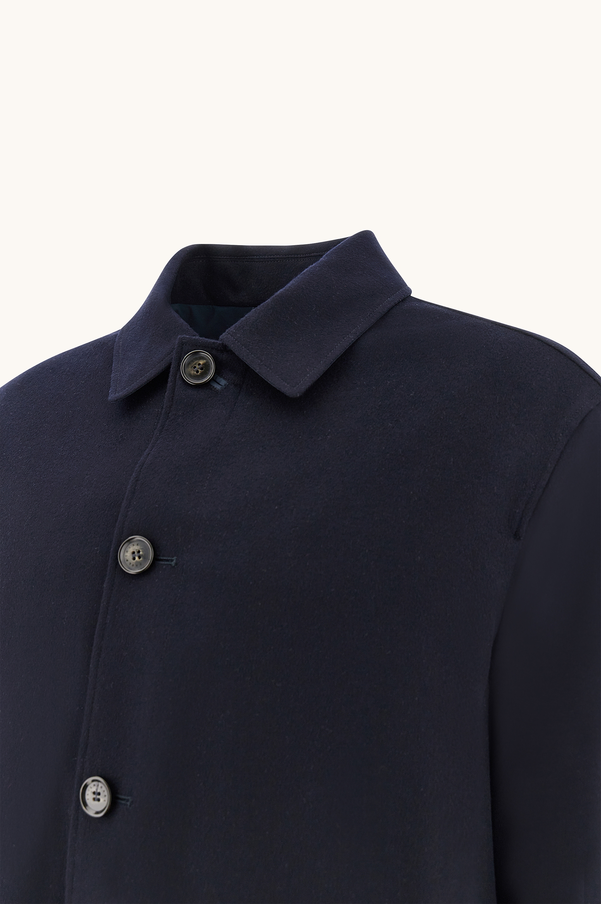 Surchemise r&eacute;versible en cachemire et tissu technique image number 7