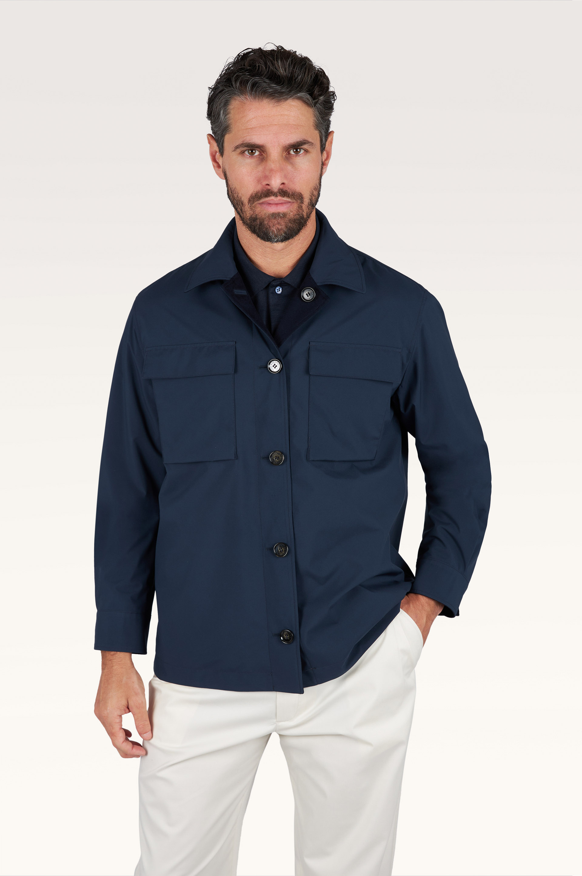 Surchemise r&eacute;versible en cachemire et tissu technique image number 12