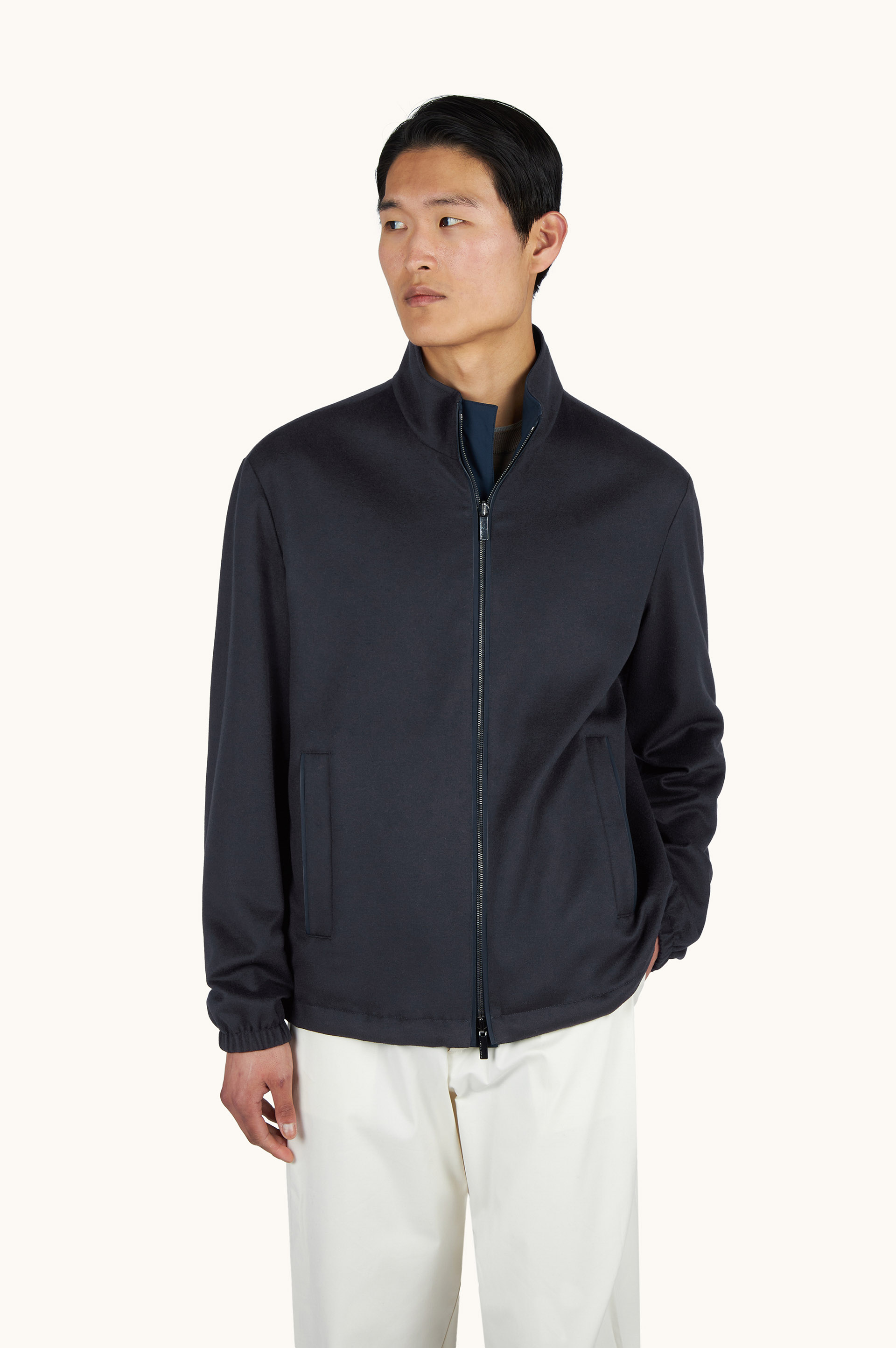Reversible Eclisse blouson in cashmere and Typhoon&reg; Platinum image number 5
