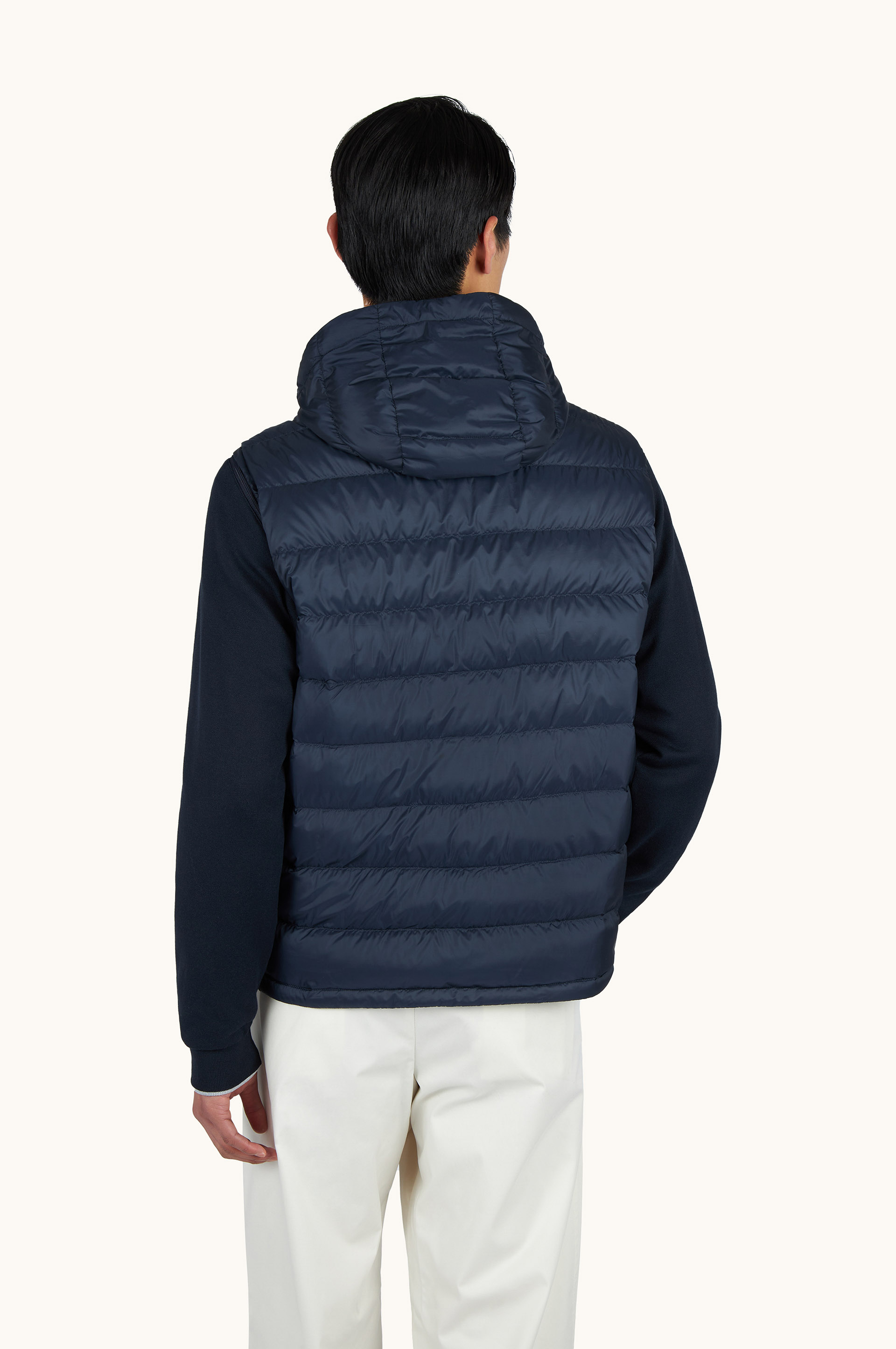 Hybrid Ultralight Down jacket with removable sleeves image number 2