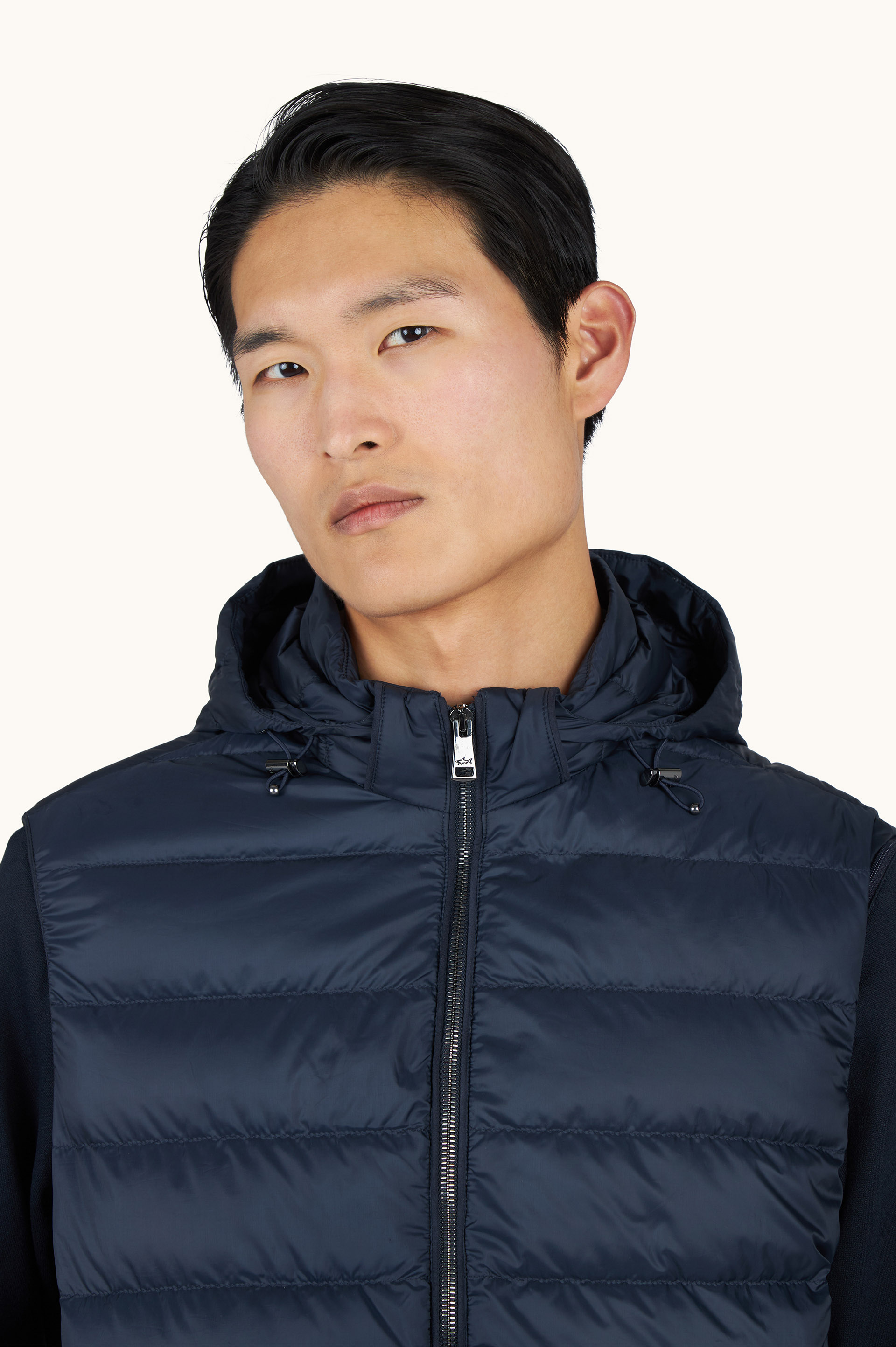 Hybrid Ultralight Down jacket with removable sleeves image number 3