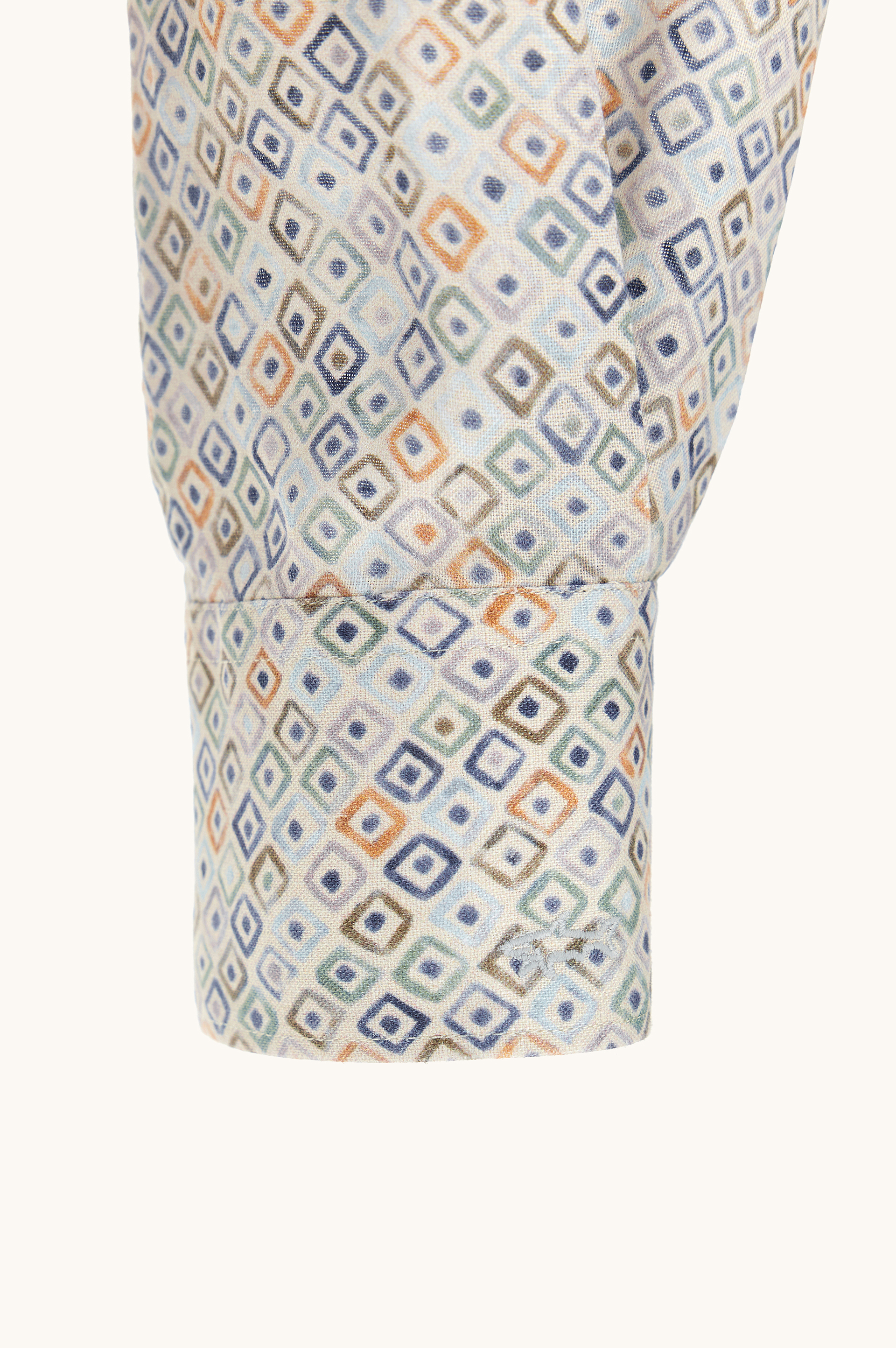 Linen shirt with Geometric Watercolor pattern image number 2