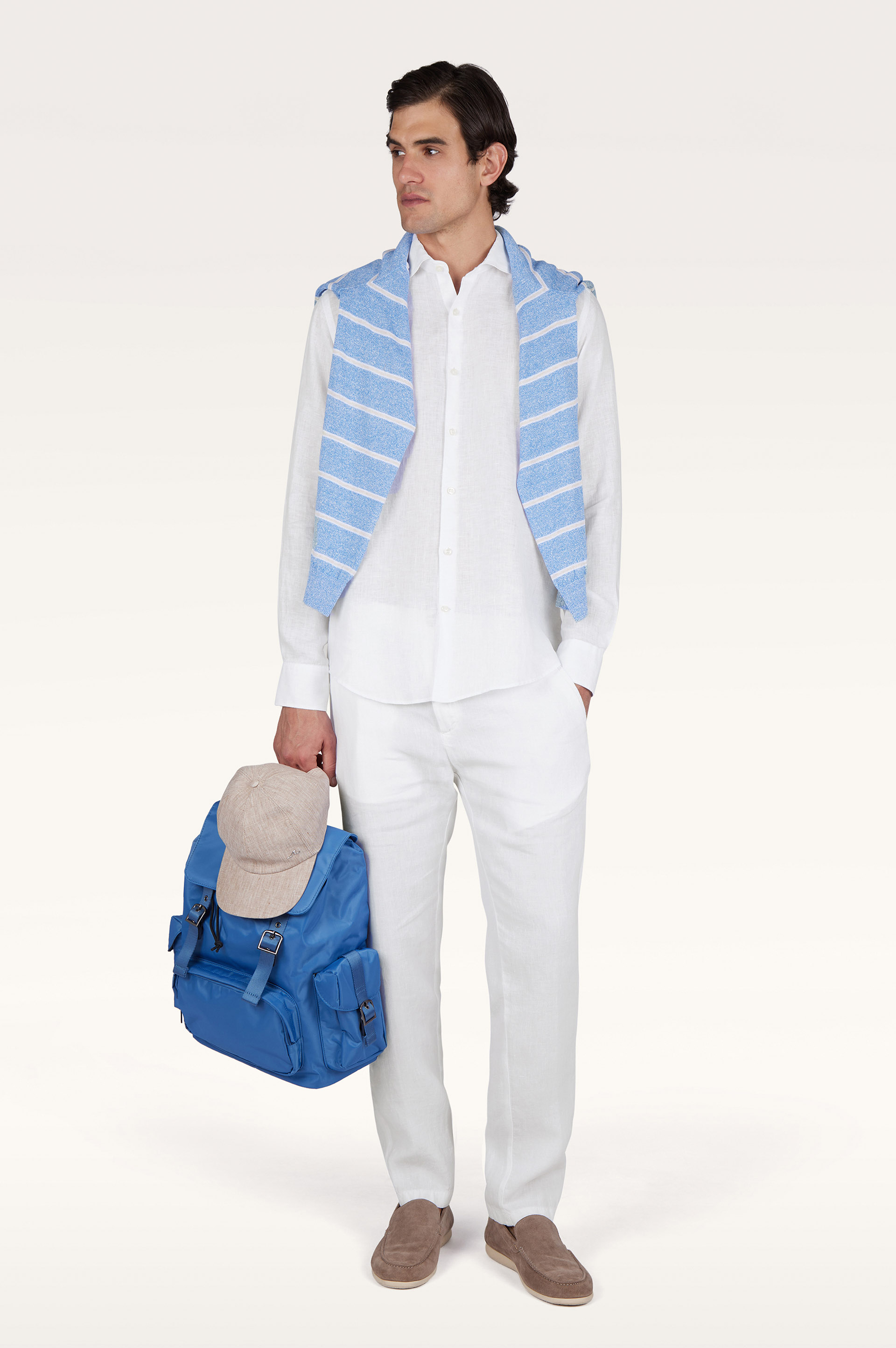 Camisa de lino te&ntilde;ida en prenda image number 2