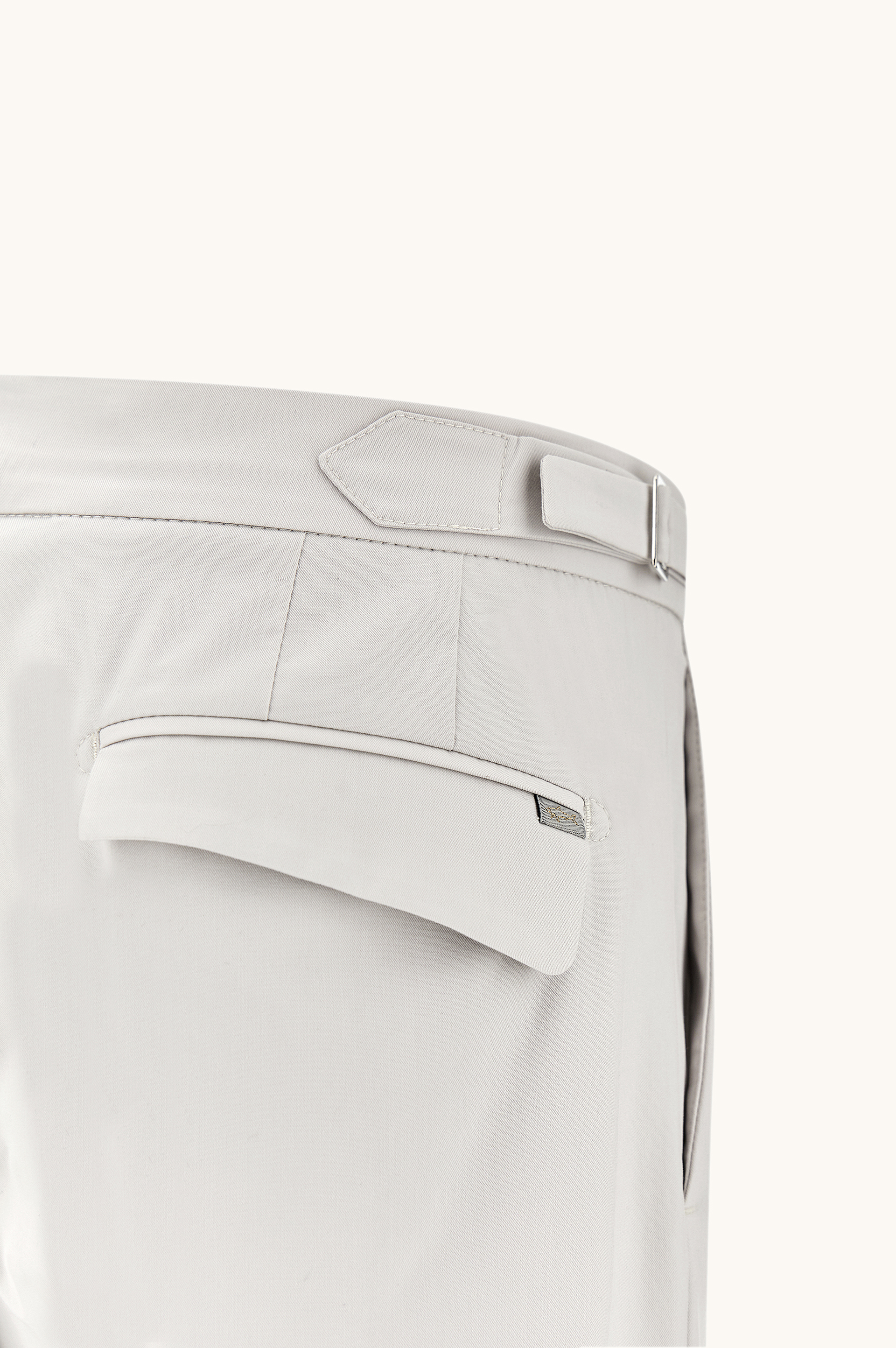 Chino trousers in stretch cotton with double pleats image number 7