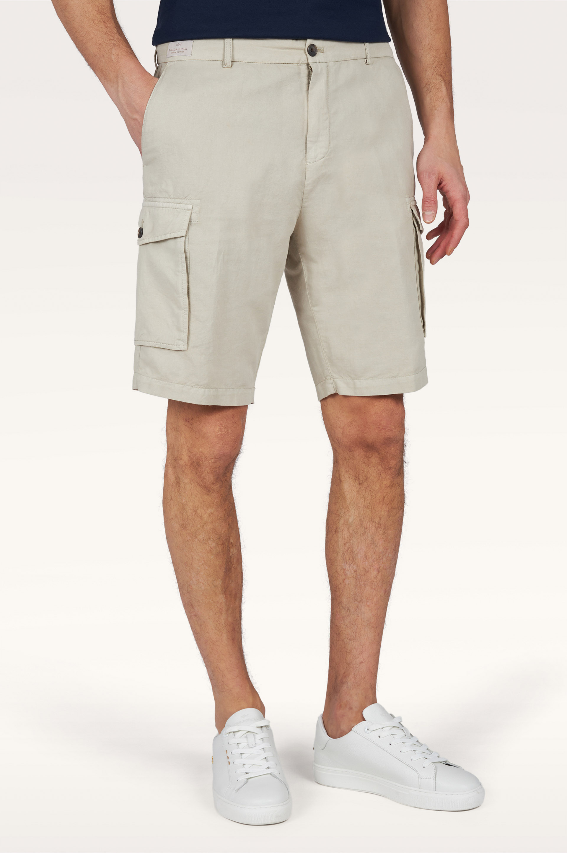 Bermuda cargo in lino e cotone tinto capo image number 0