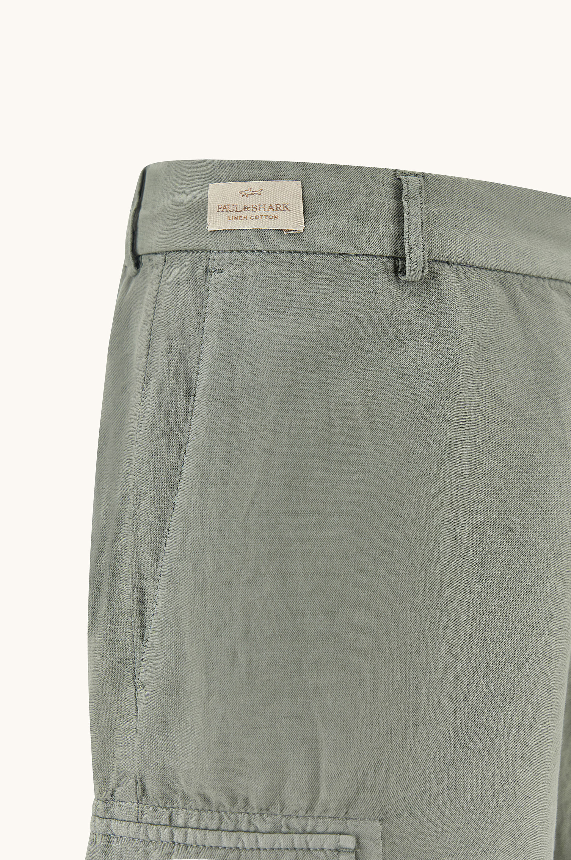 Garment‑dyed linen and cotton cargo bermuda shorts image number 2