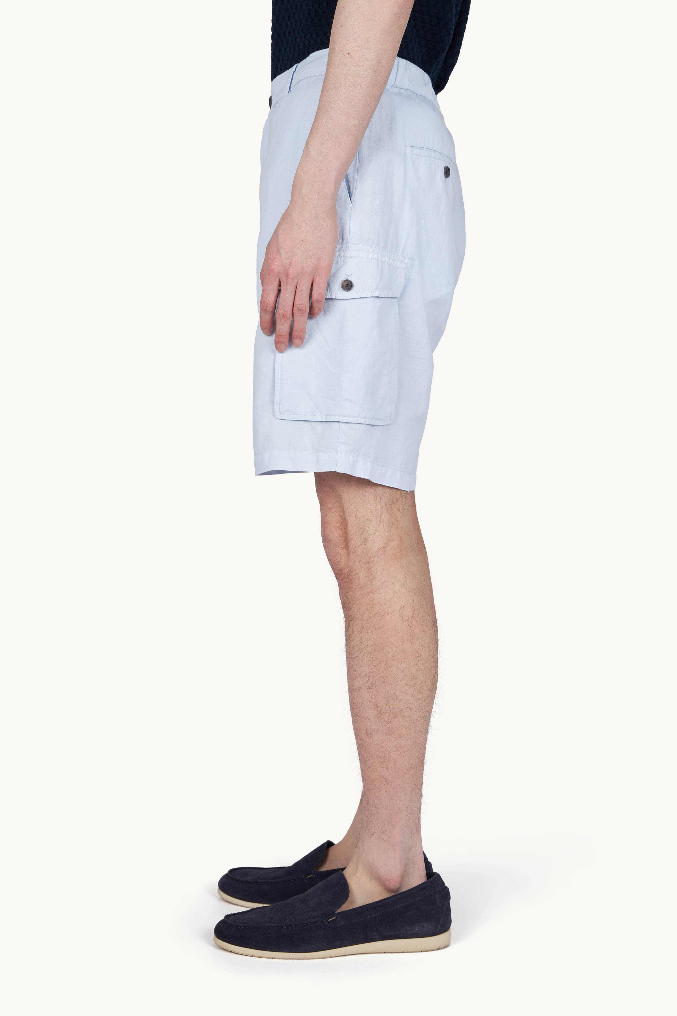 Bermuda cargo en lin et coton teint en pi&egrave;ce image number 9