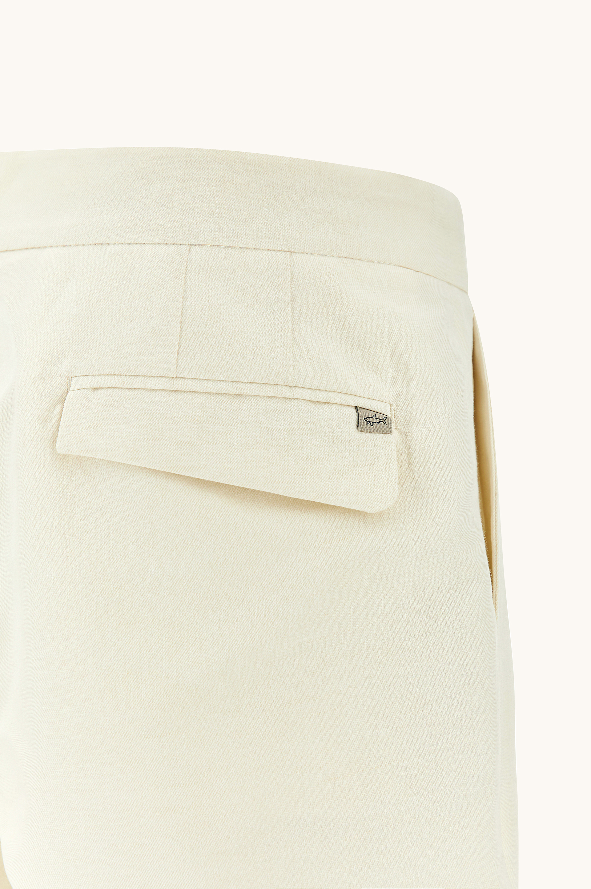 Chino trousers in linen and cotton with pleats image number 1