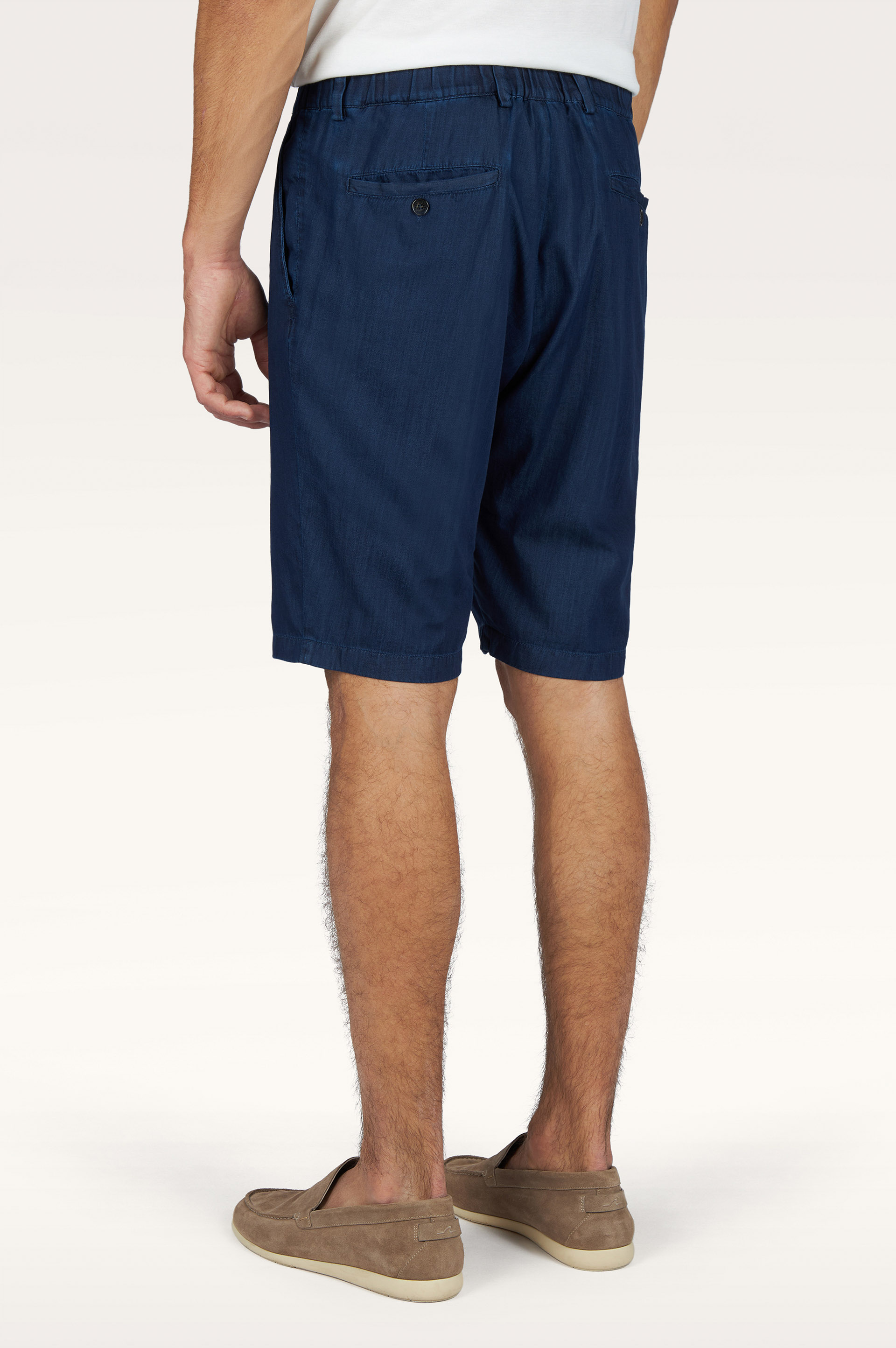 Bermuda in denim leggero di cotone Giza image number 2