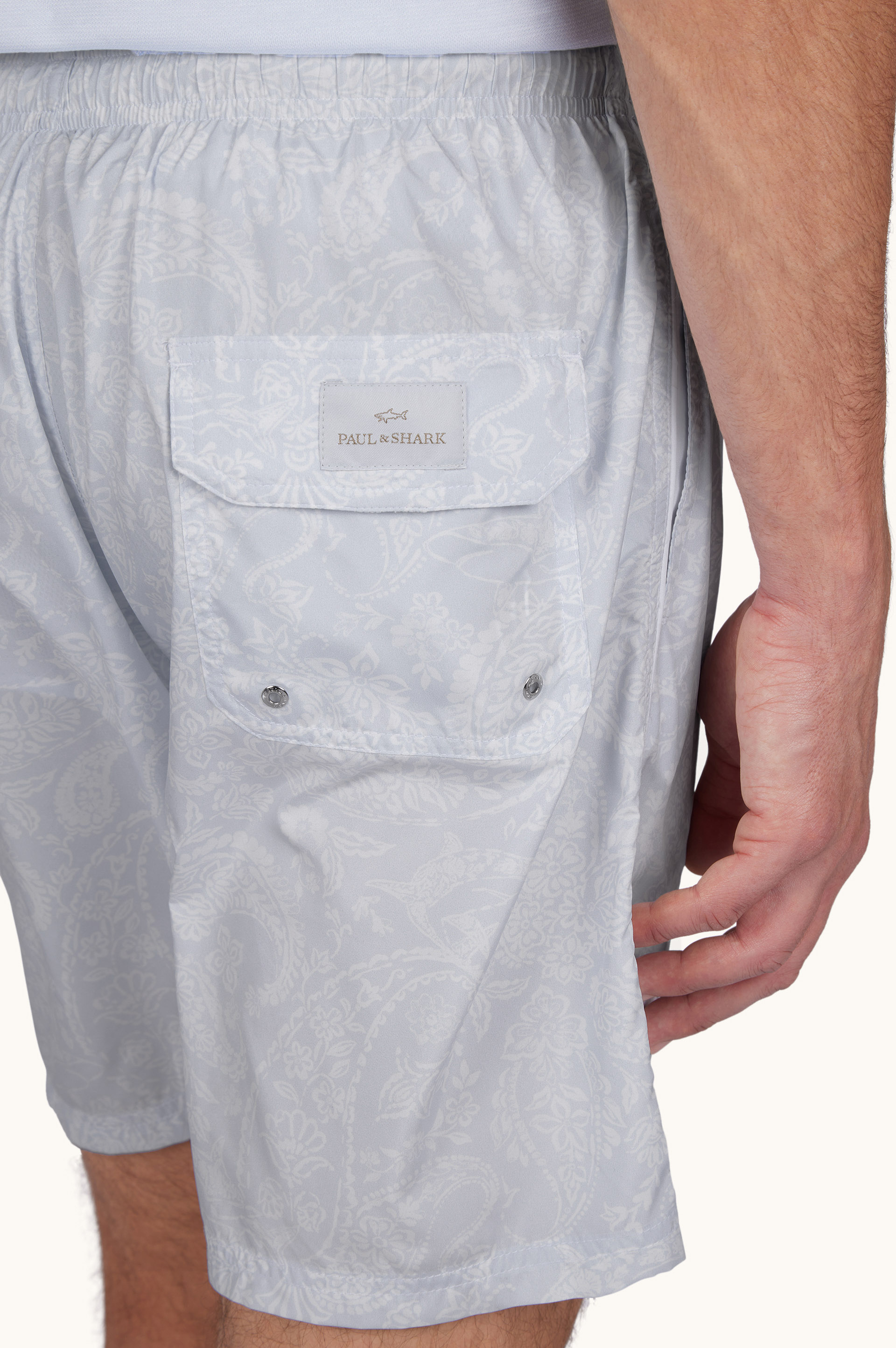 Badehose mit Shark‑Paisley‑Print image number 5