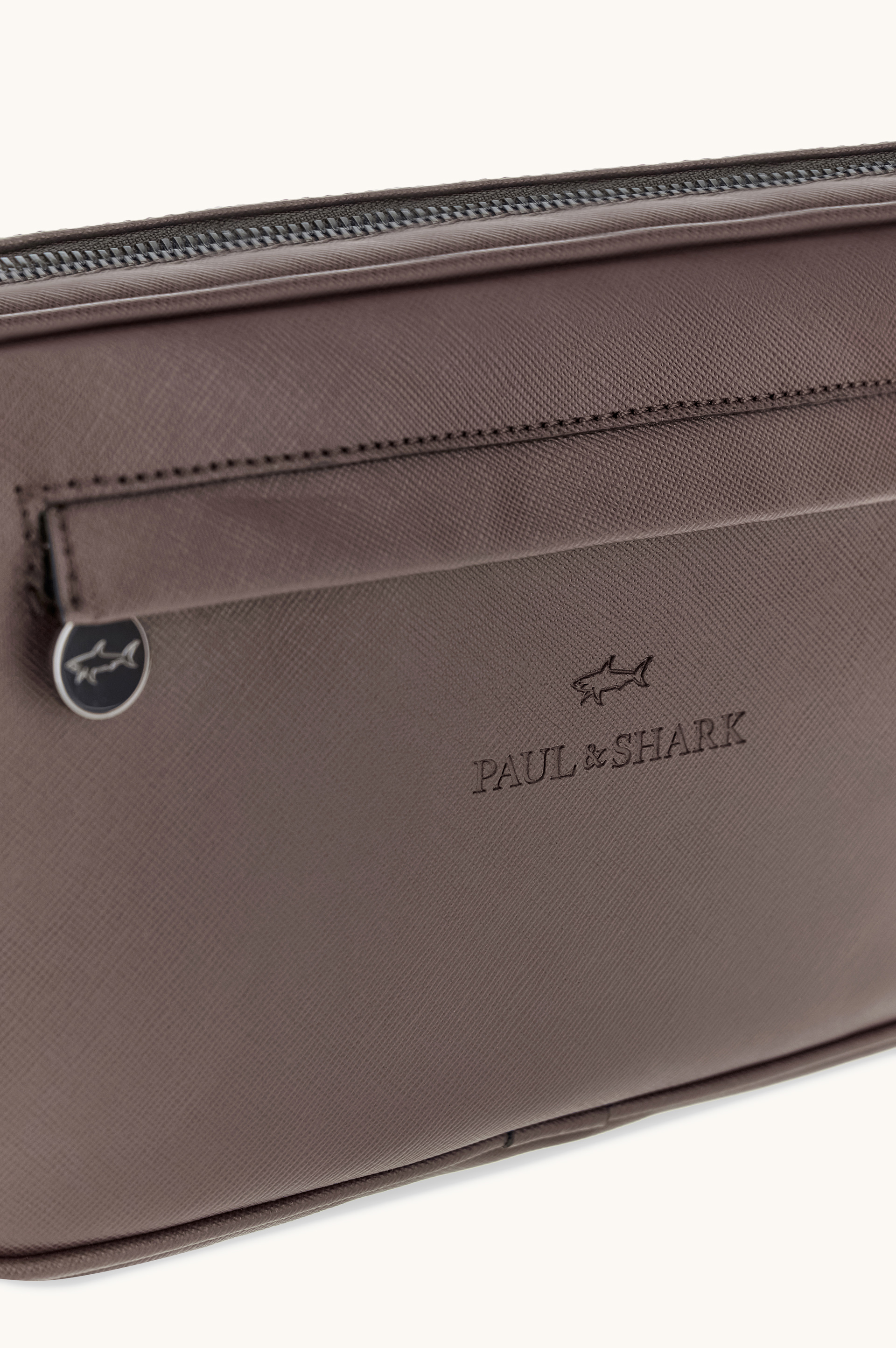 Clutch in Saffiano leather image number 3