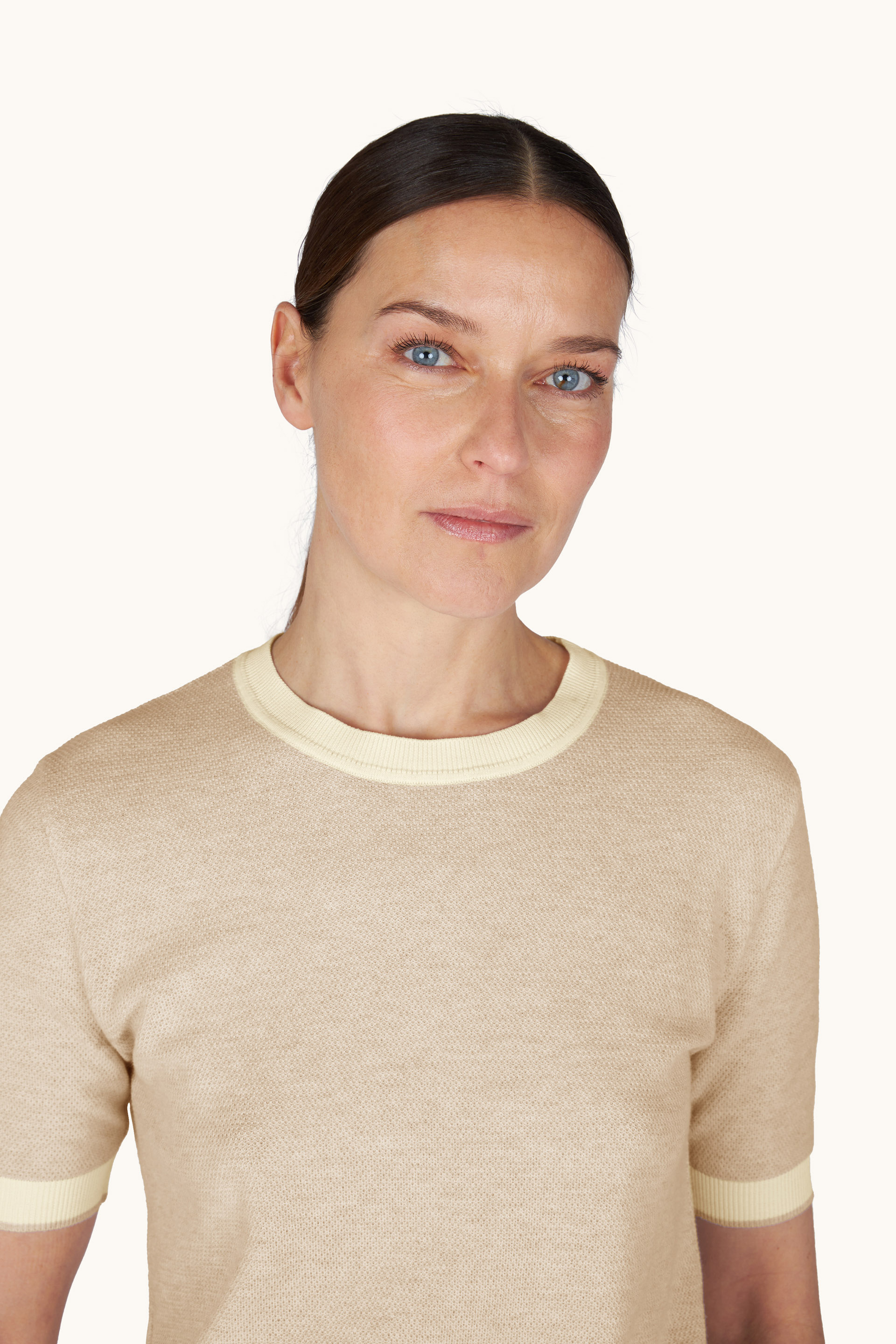 Cashmere and cotton T-Shirt image number 4