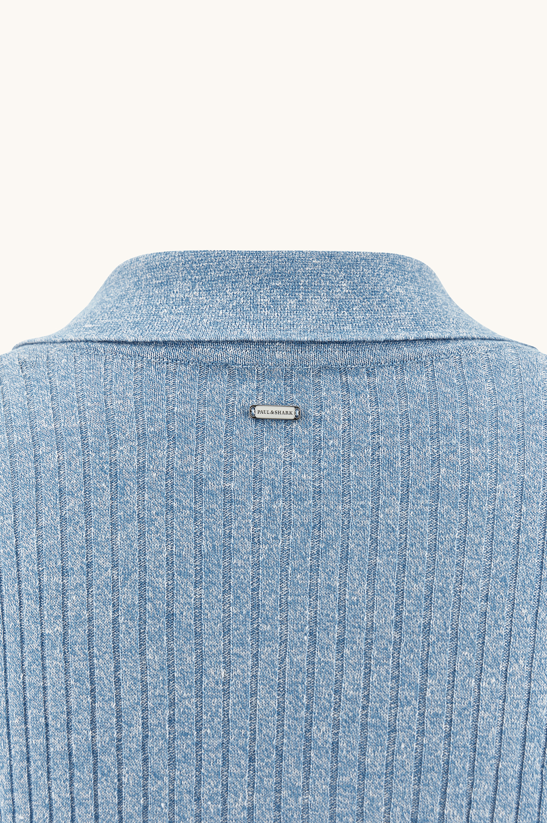 Polo con cuello en V de lino y algod&oacute;n Urukai image number 3