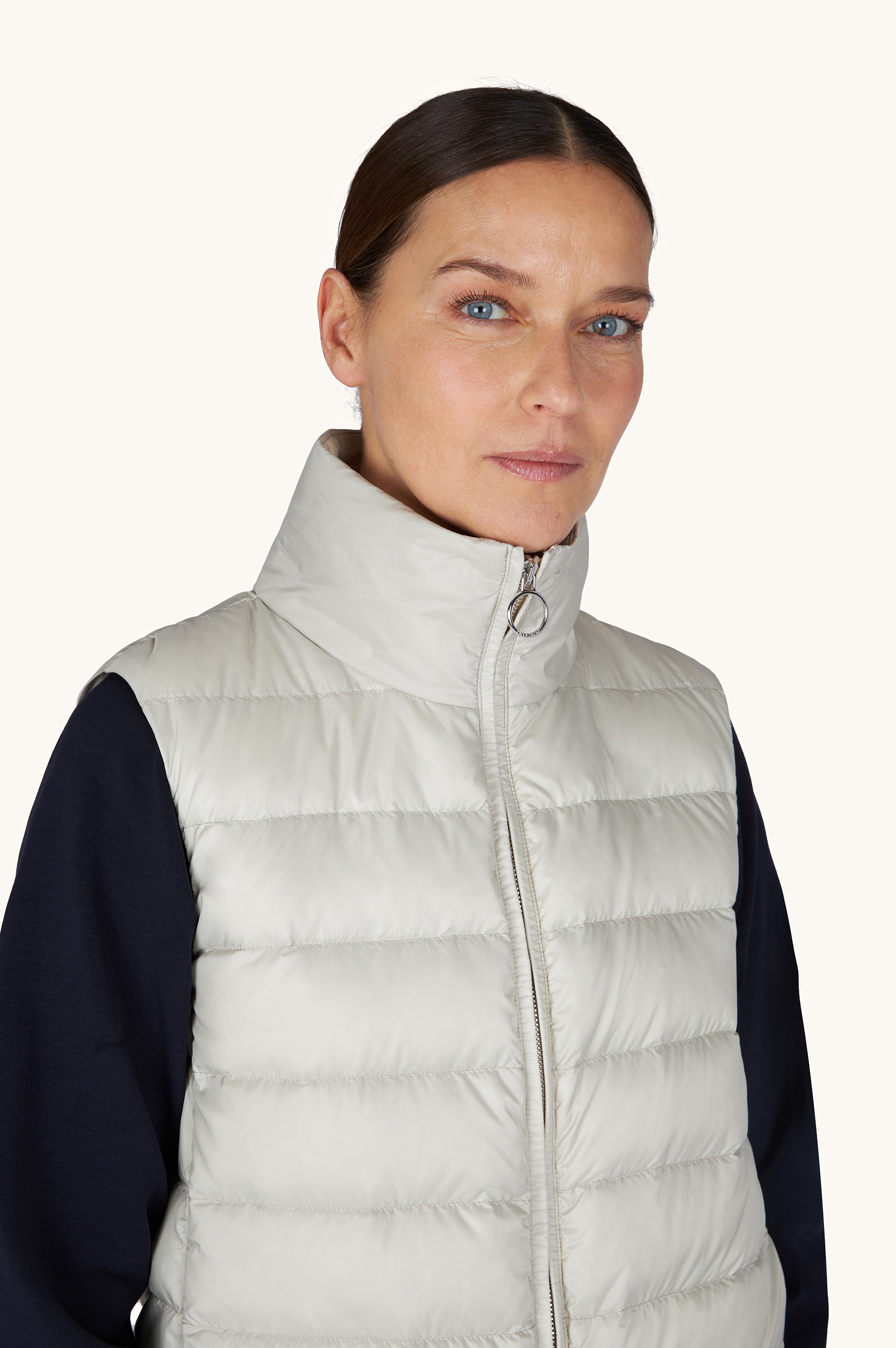 سترة بدون أكمام Ultralight من الريش image number 4