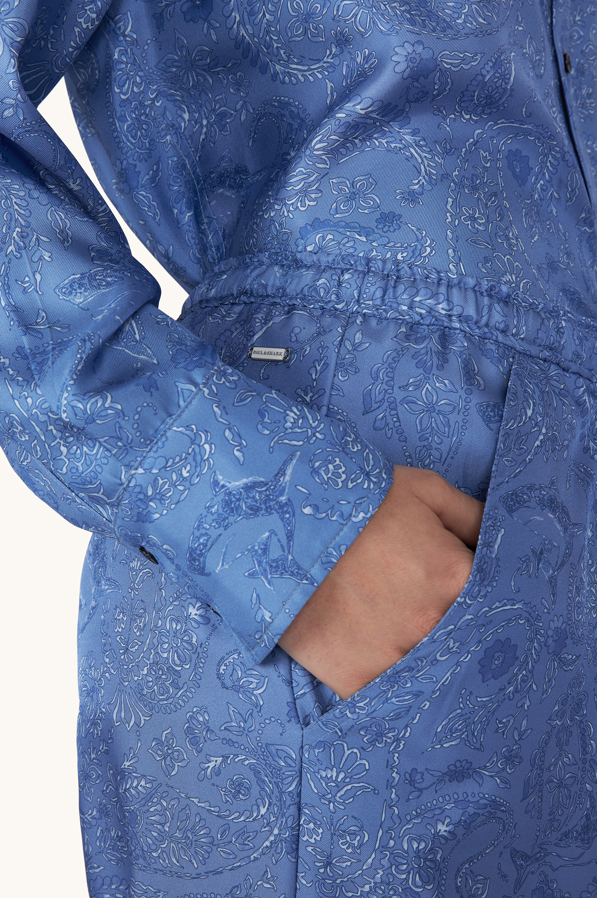 Silk cargo pants with Shark Paisley print image number 4