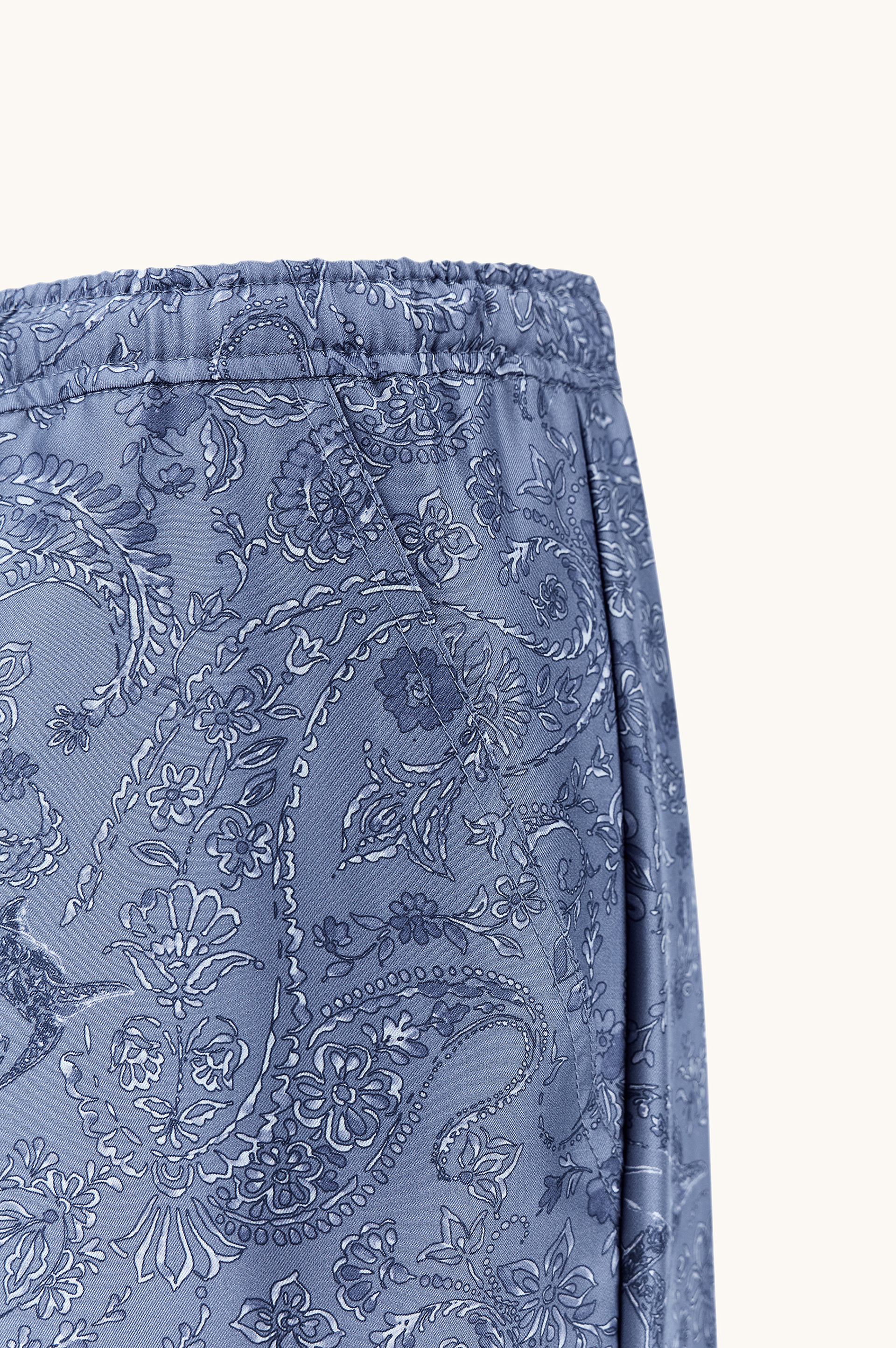 Silk cargo pants with Shark Paisley print image number 6