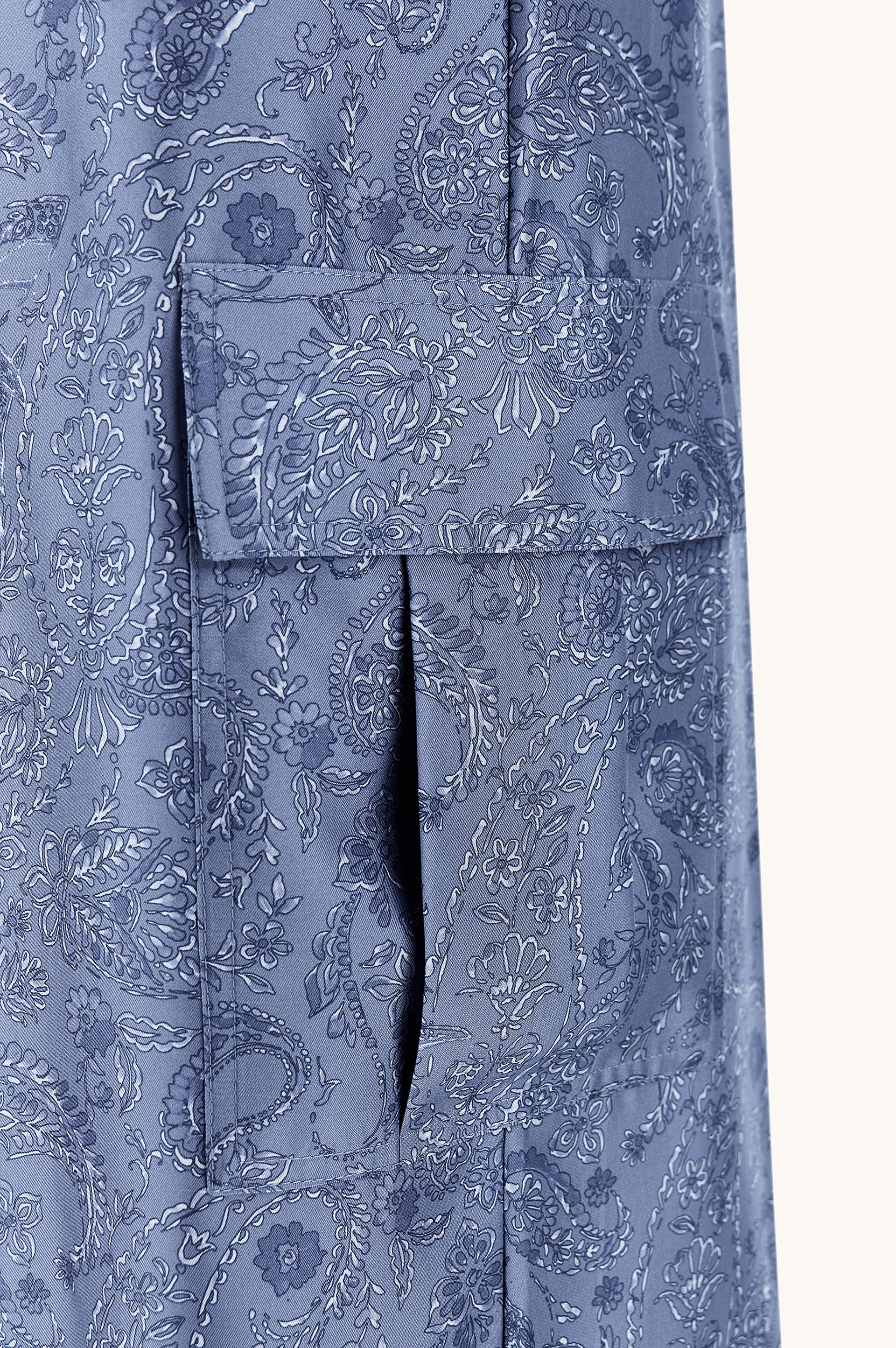 Silk cargo pants with Shark Paisley print image number 7