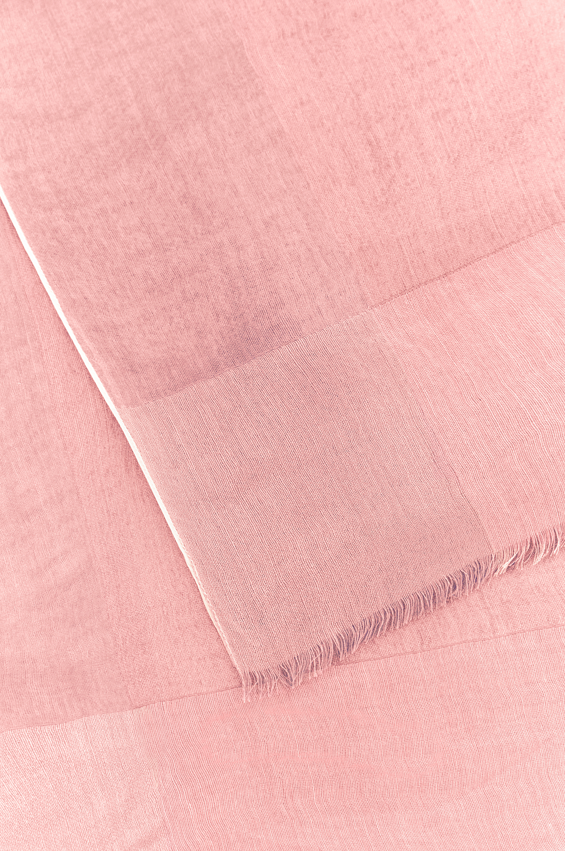 وشاح من الحرير image number 3