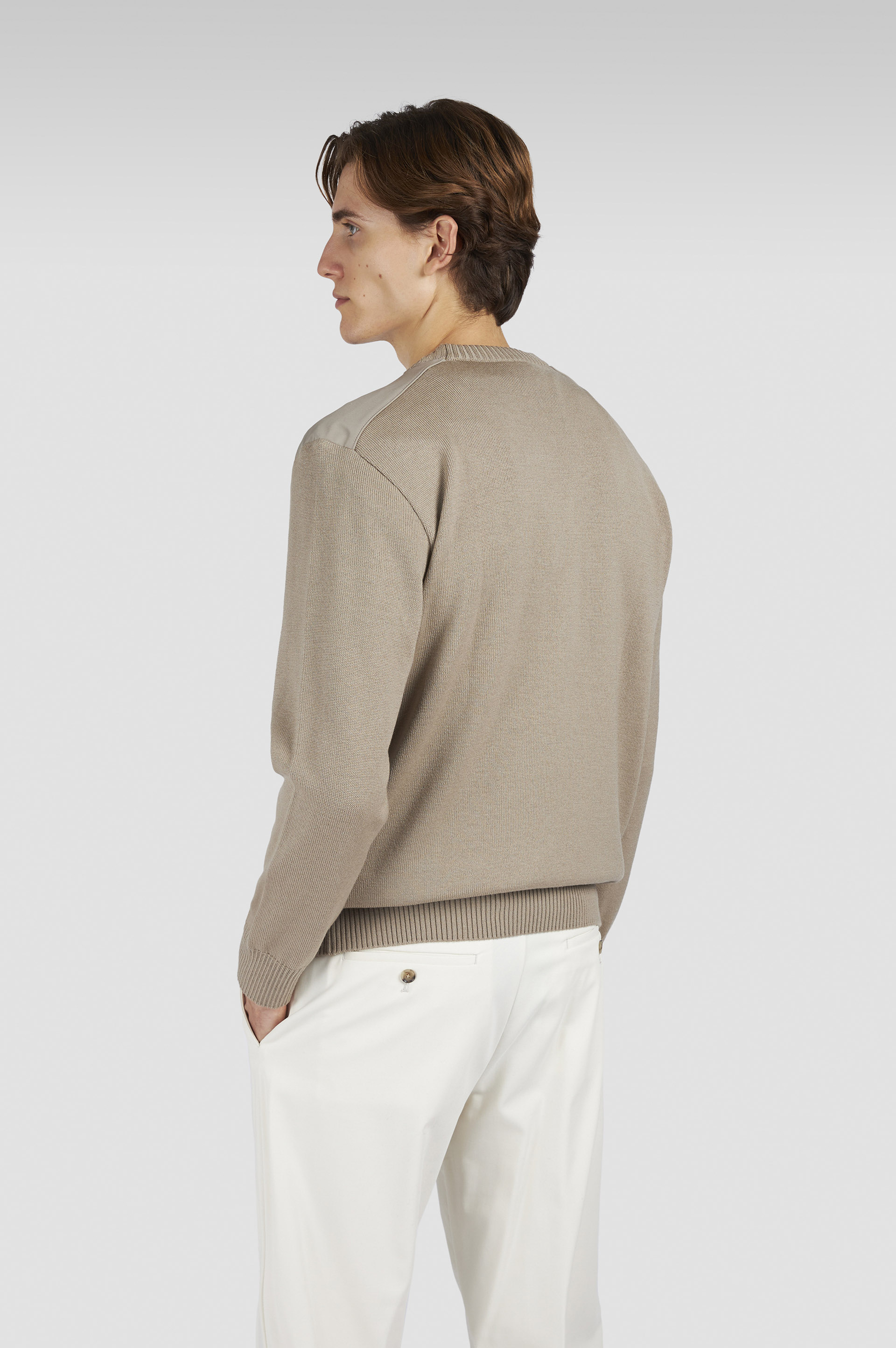 Rundhalspullover aus Soft Cool Touch Wolle mit Typhoon® Details image number 3 Rundhalspullover aus Soft Cool Touch Wolle mit Typhoon® Details image number 3