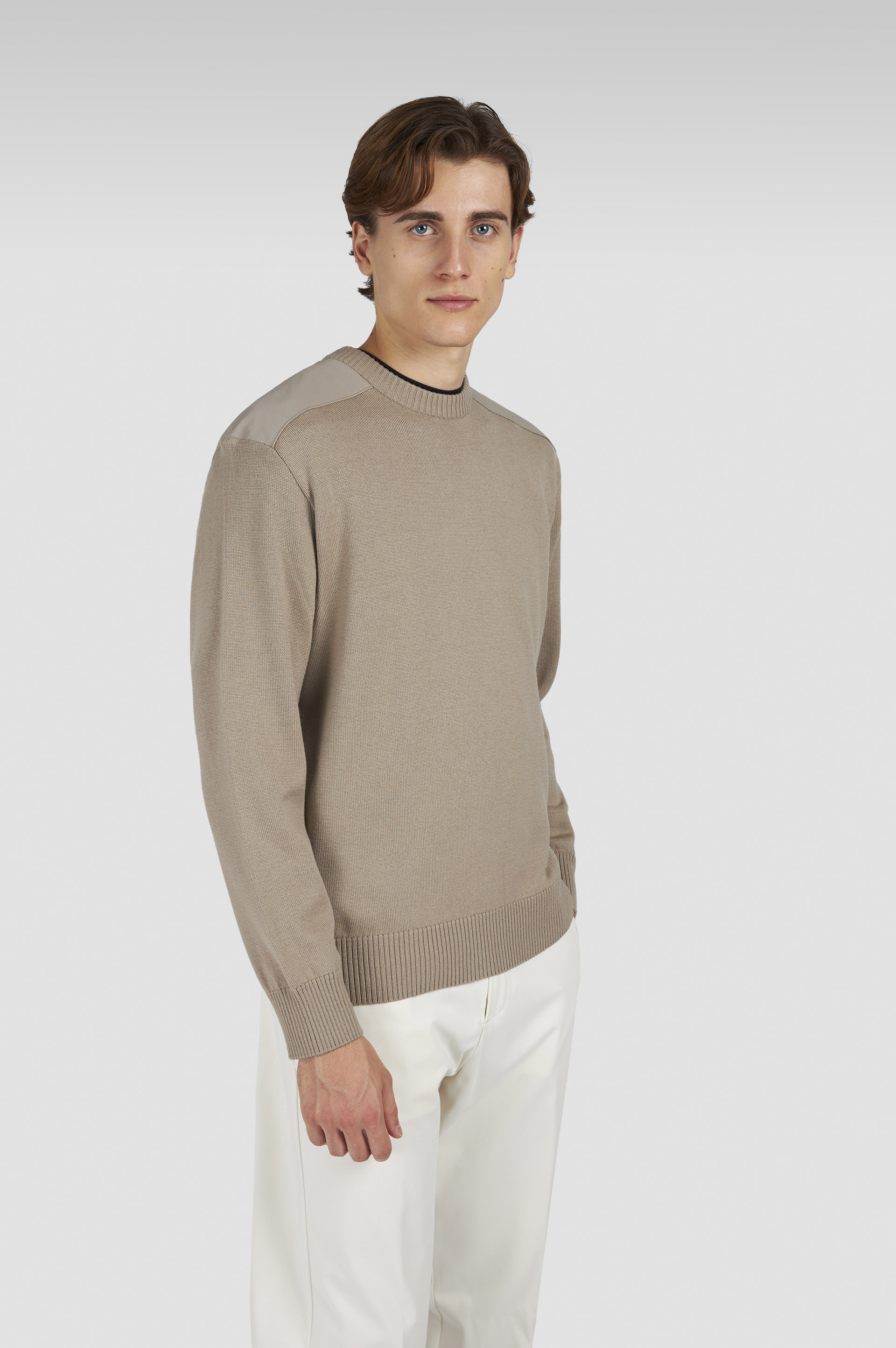 Rundhalspullover aus Soft Cool Touch Wolle mit Typhoon® Details image number 0 Rundhalspullover aus Soft Cool Touch Wolle mit Typhoon® Details image number 0