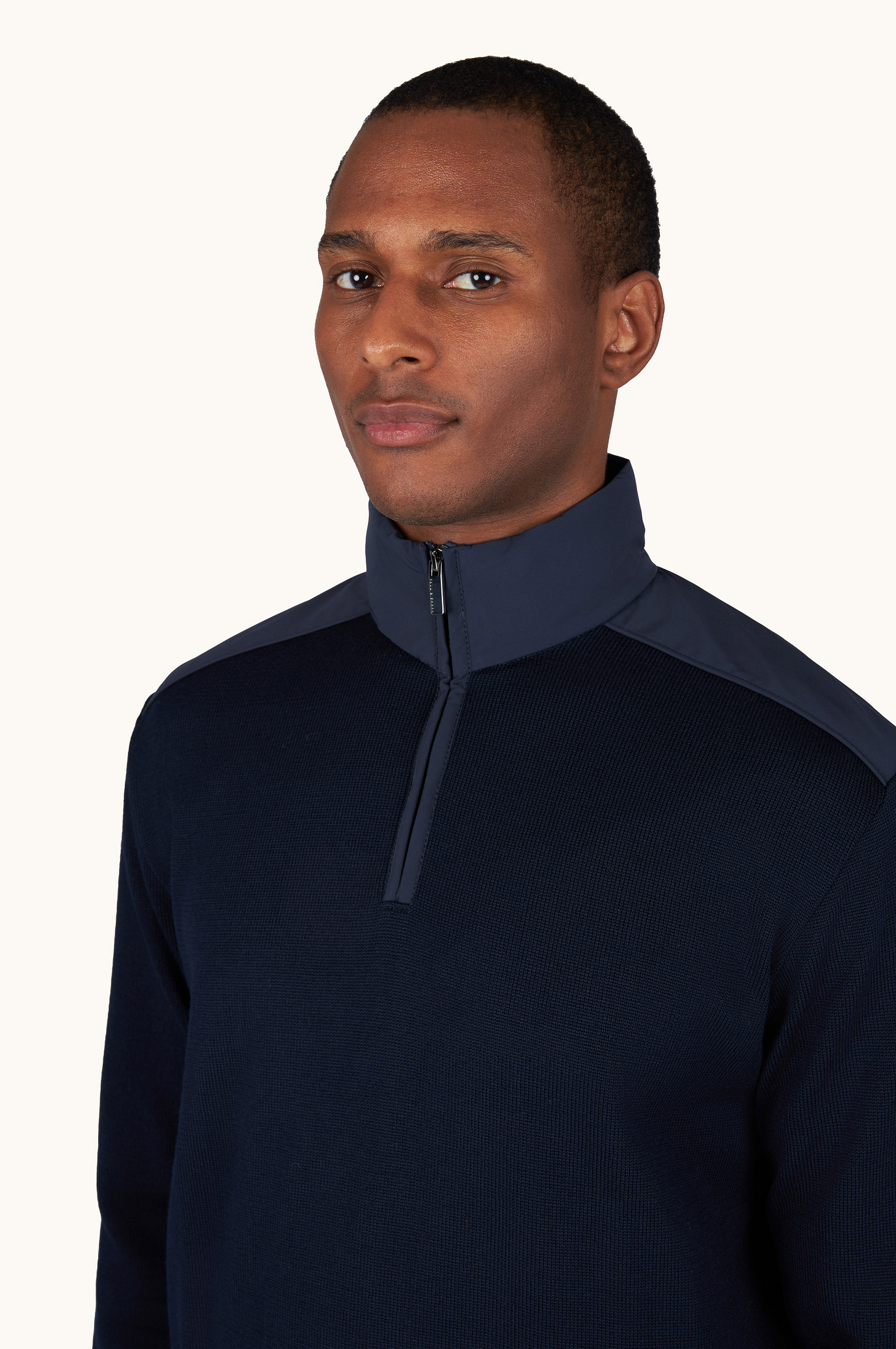 Maglia mezza-zip in lana Soft Cool Touch con dettagli in Typhoon&reg; Re-4x4 Stretch image number 4