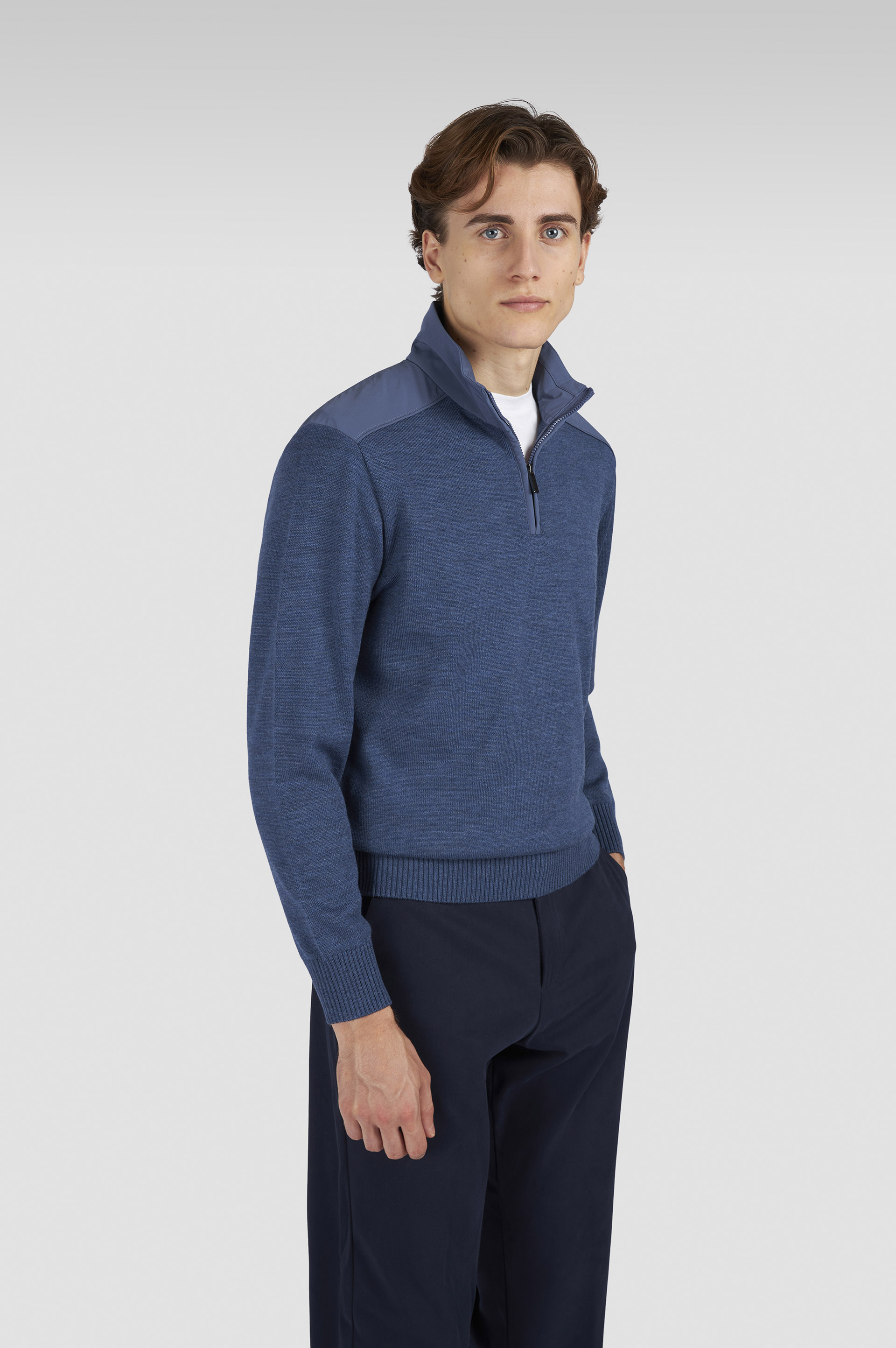 Halbzip-Pullover aus weicher Cool Touch-Wolle mit Typhoon® Re-4x4 Stretch-Details image number 0 Halbzip-Pullover aus weicher Cool Touch-Wolle mit Typhoon® Re-4x4 Stretch-Details image number 0