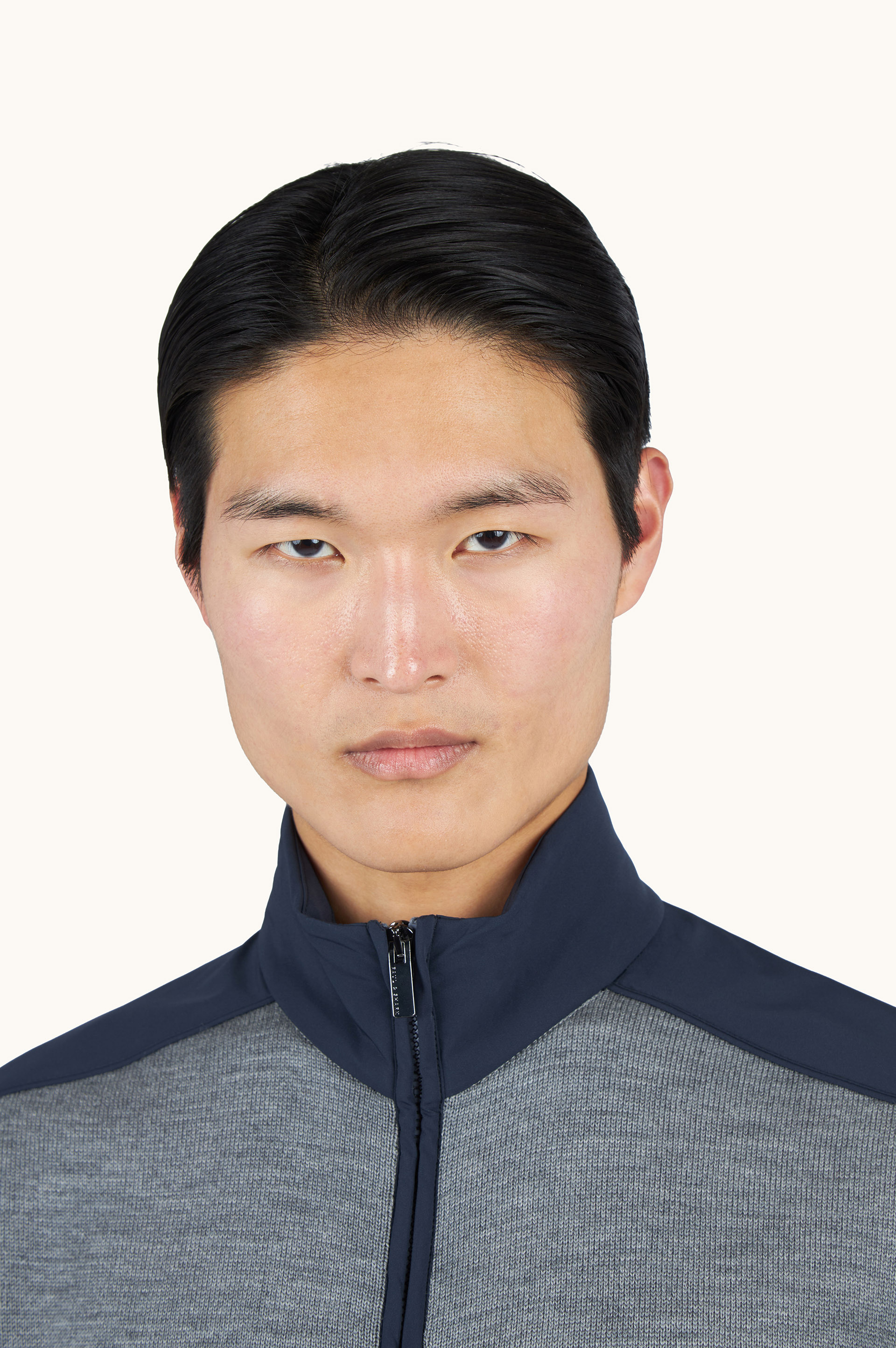 Zip-up sweater in Soft Cool Touch wool with Typhoon&reg; Re-4x4 Stretch details image number 3