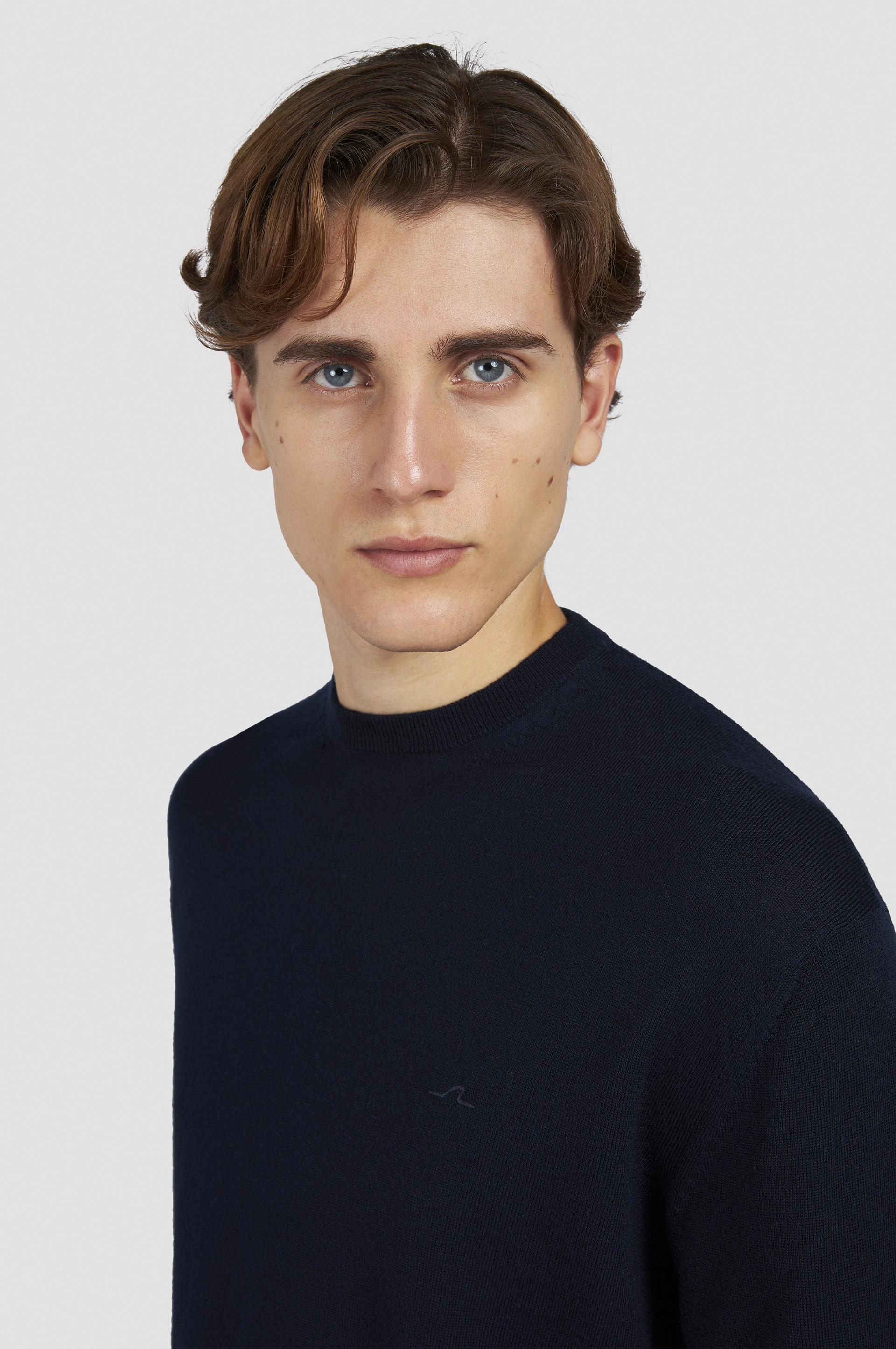 Soft Cool Touch wool crewneck sweater with Shark Fin embroidery image number 4