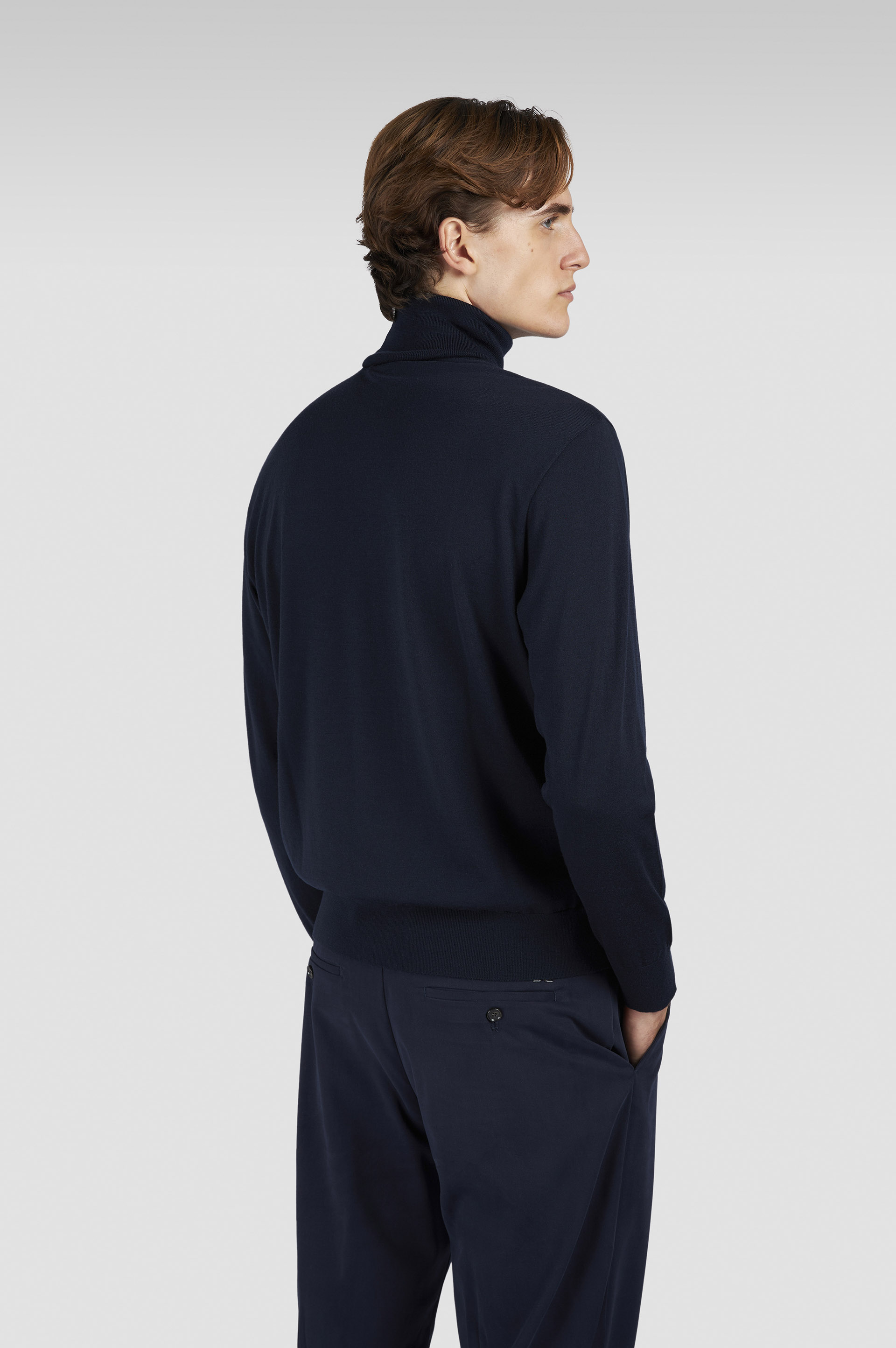 Stretch wool turtleneck sweater with Shark embroidery image number 3