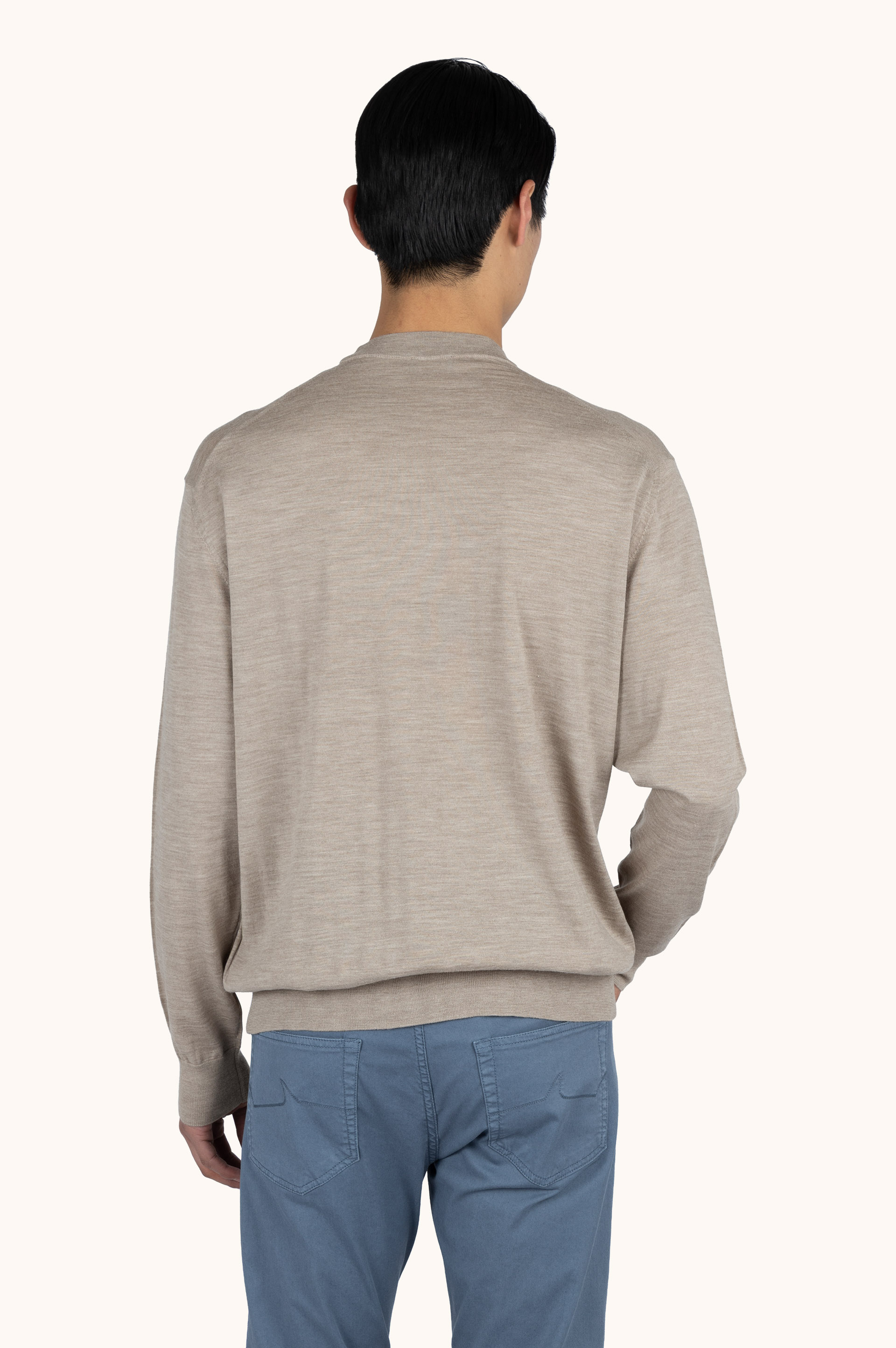 140&rsquo;S superfine Merino wool crewneck sweater image number 2