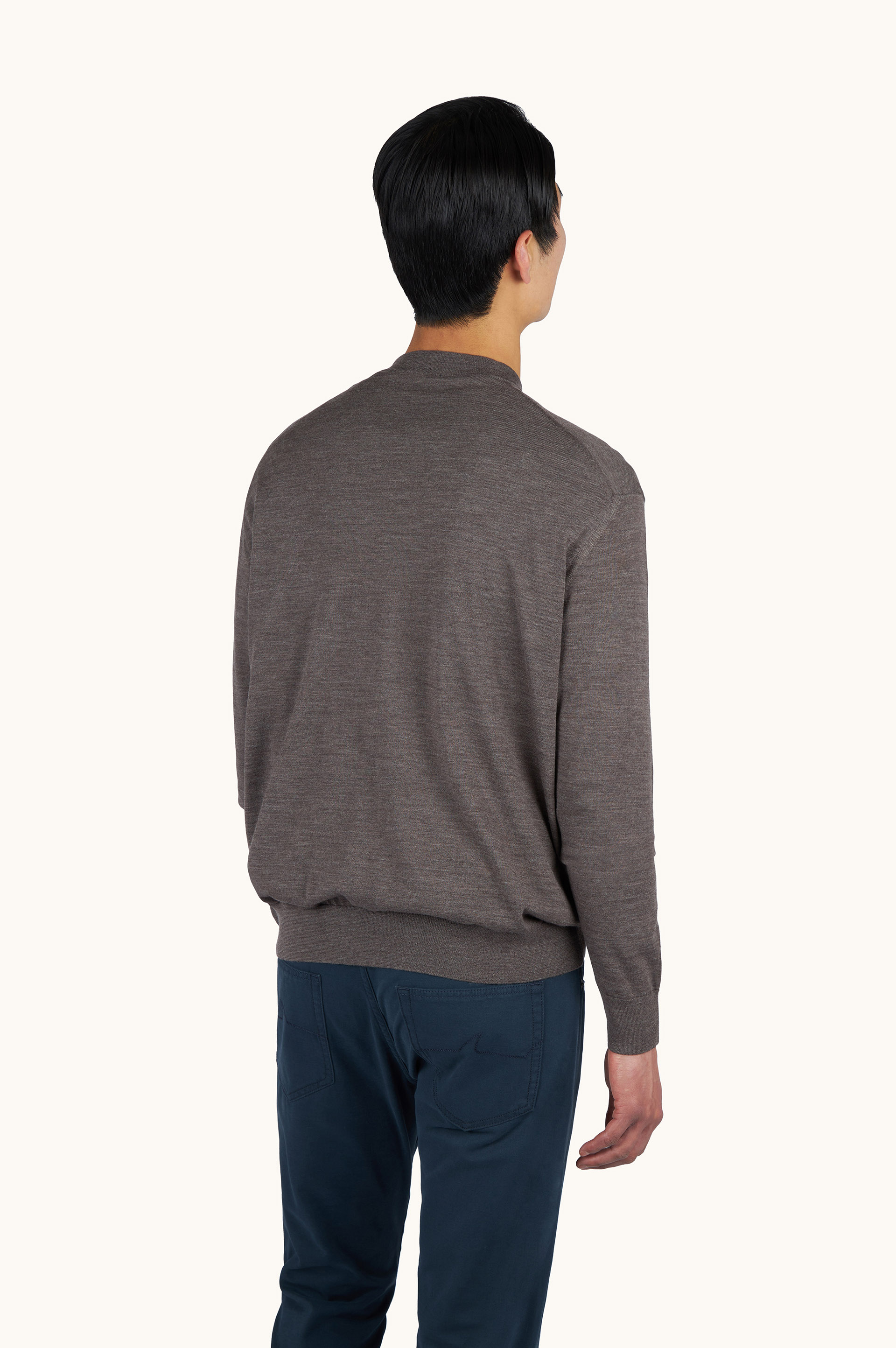 Pull col rond en laine Merino 140&rsquo;S superfine image number 3