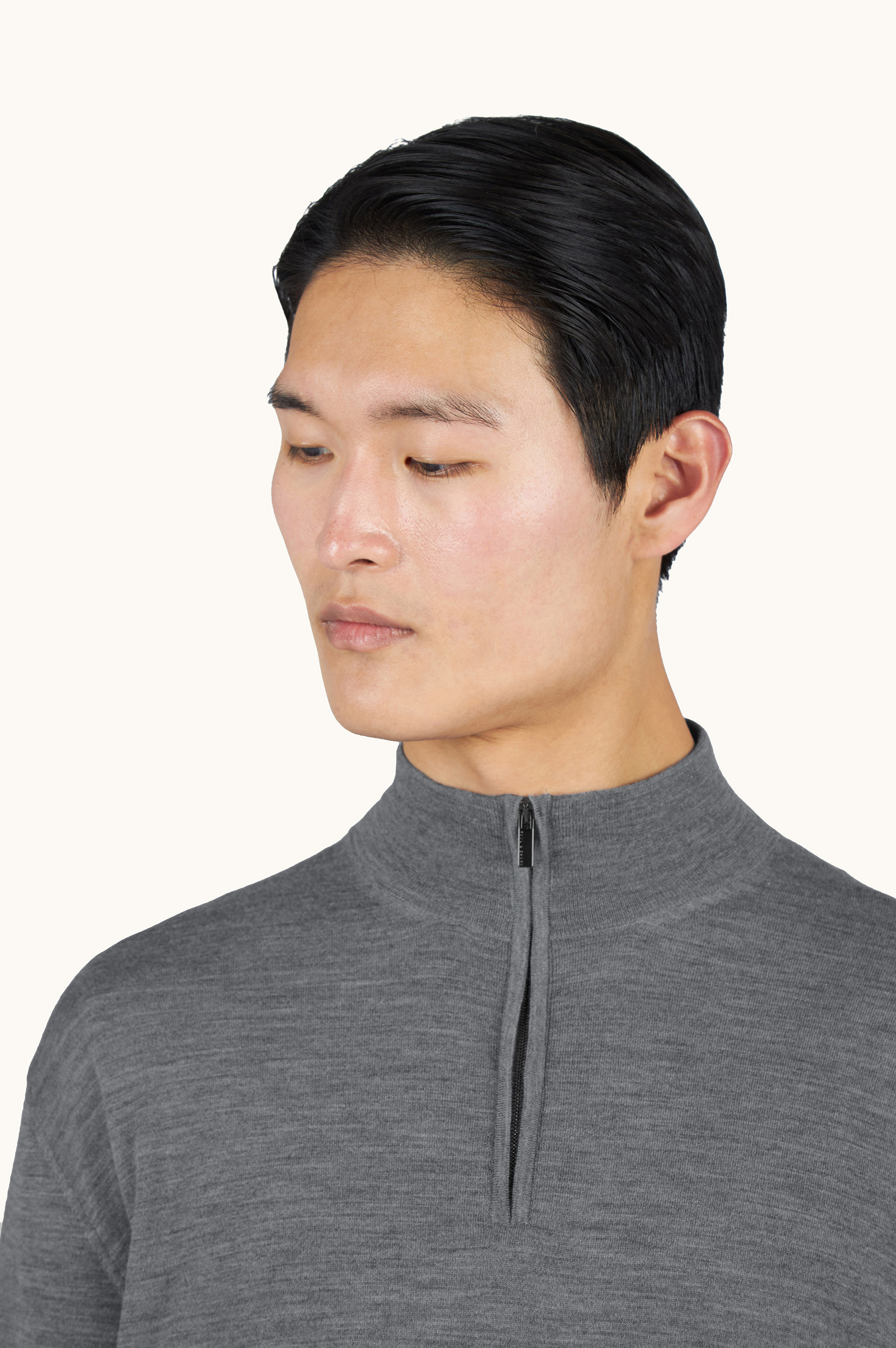 140&rsquo;S superfine Merino wool half‑zip sweater image number 4