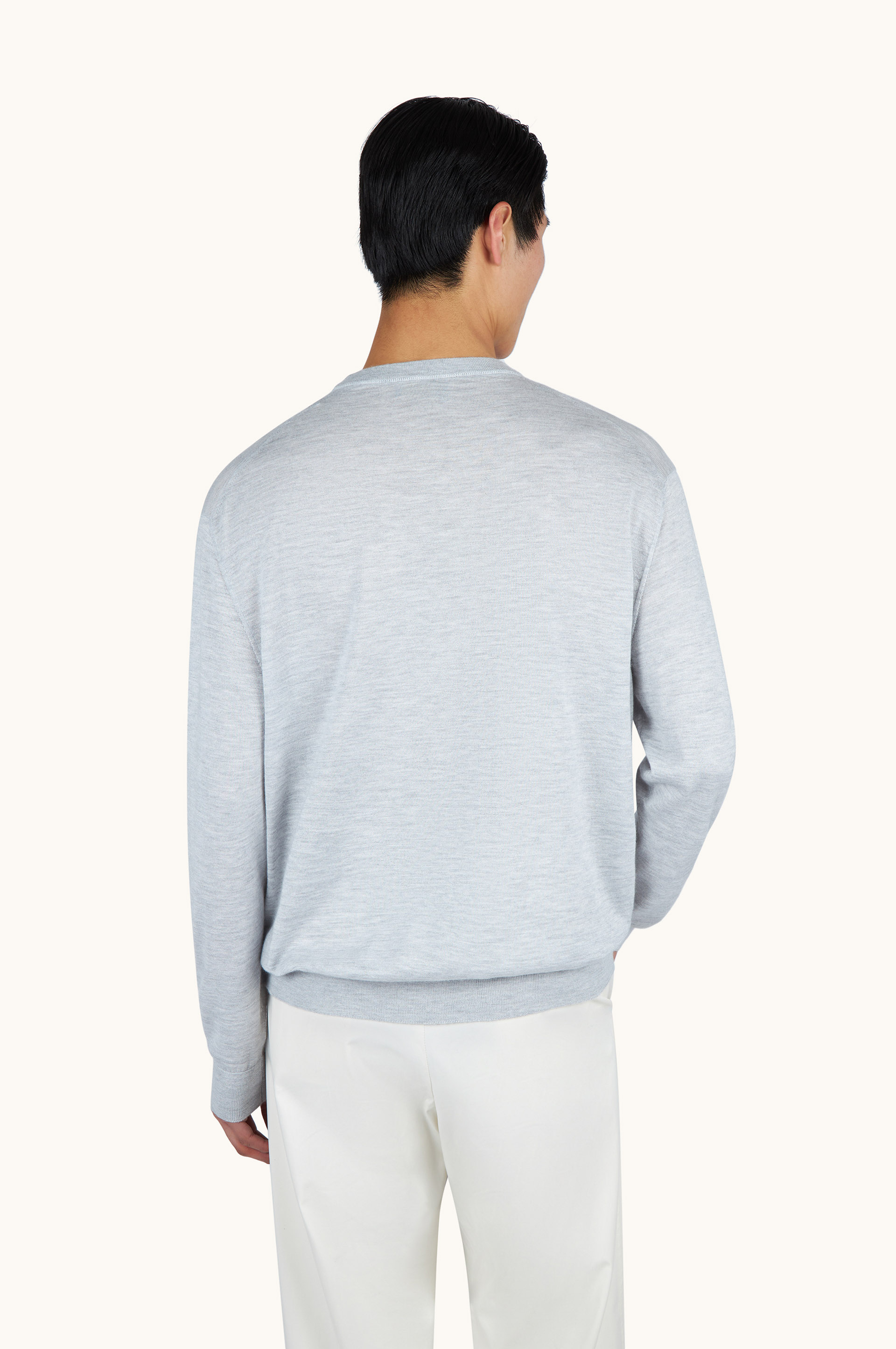 Cashmere and silk crew neck jumper image number 2