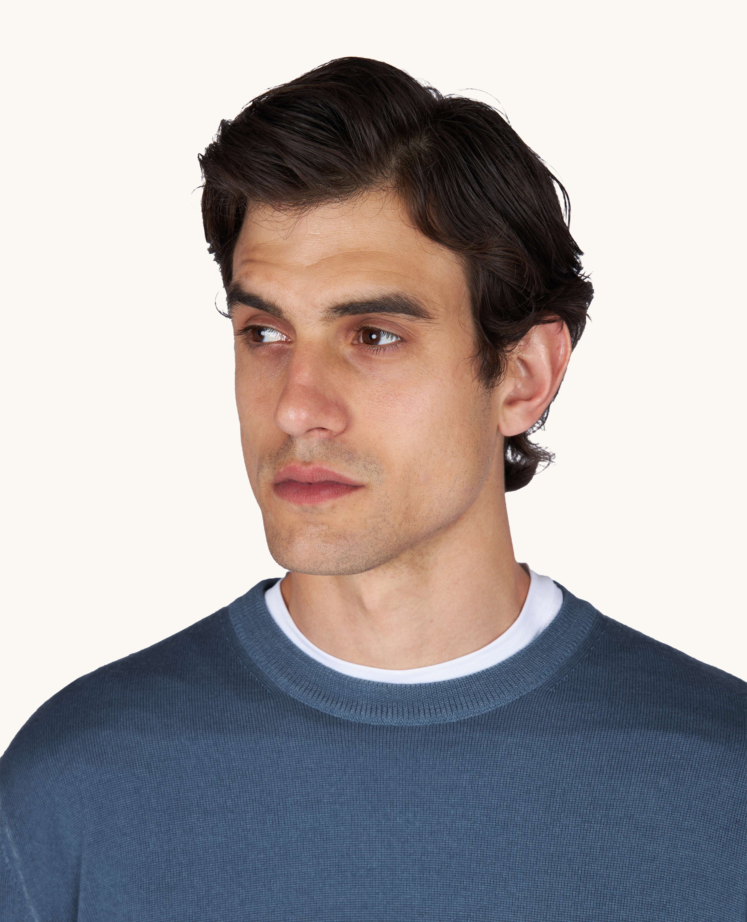 Wool crew‑neck sweater, garment dyed image number 4