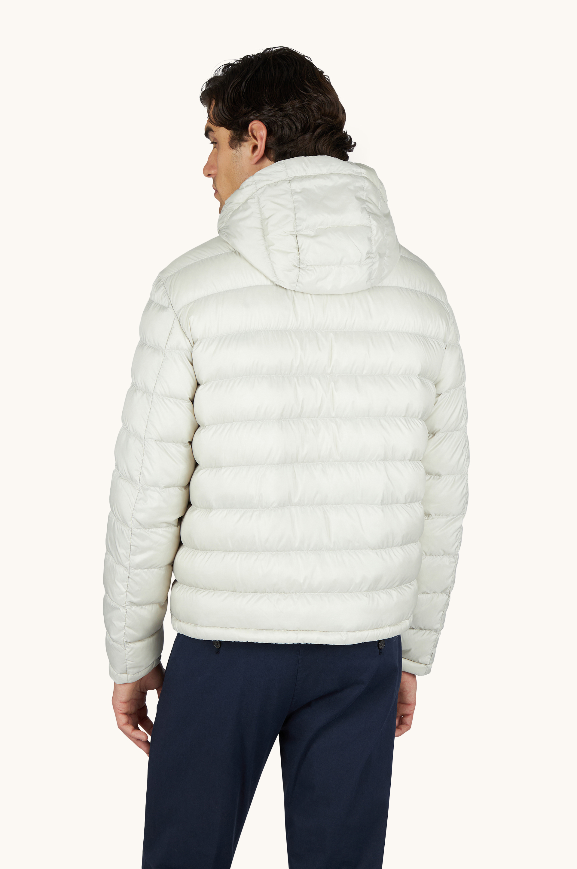 Doudoune en tissu technique Ultralight down avec d&eacute;tails en Alcantara&reg; image number 2