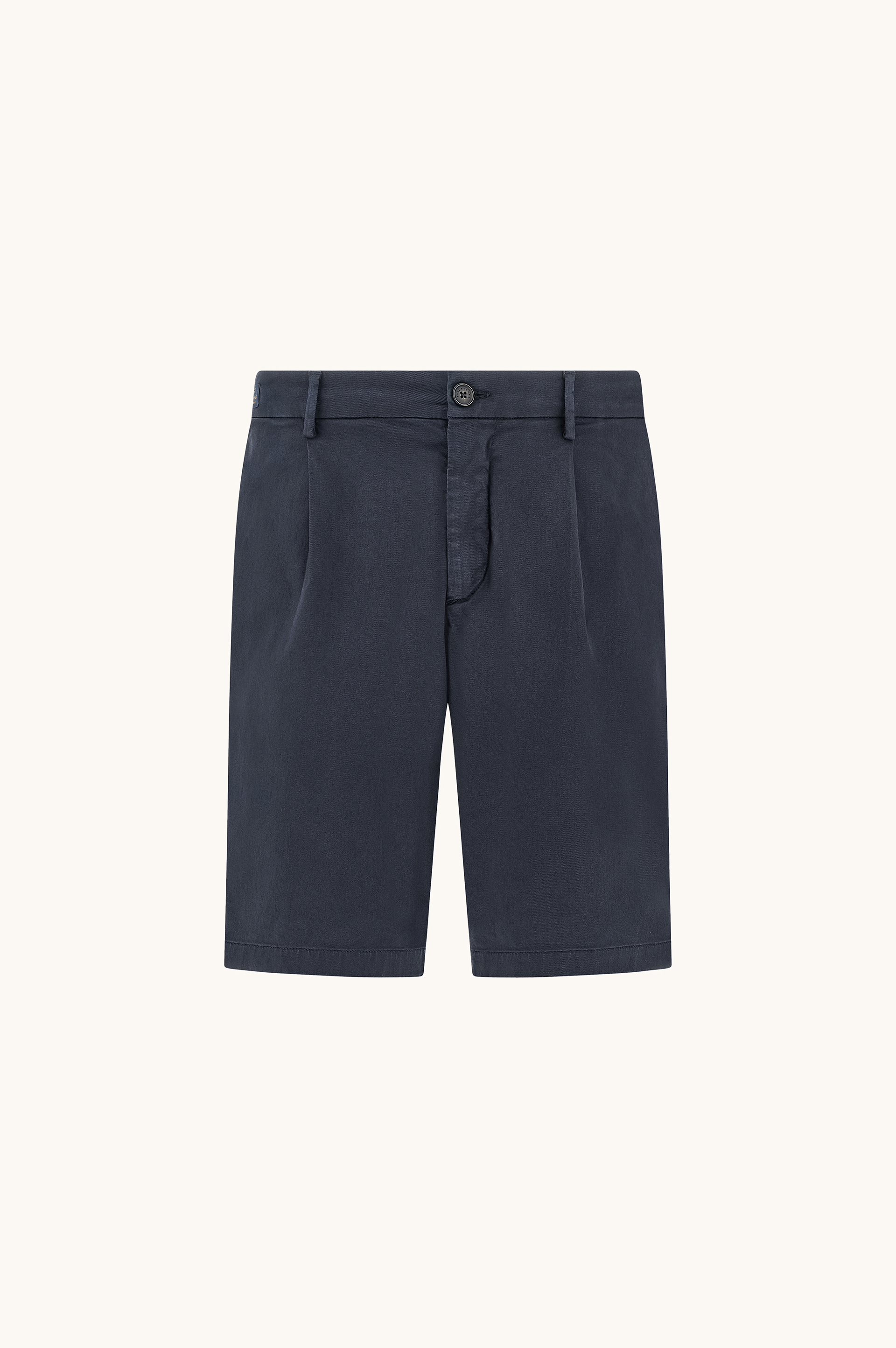 Stretch cotton Bermuda shorts with one dart image number 0