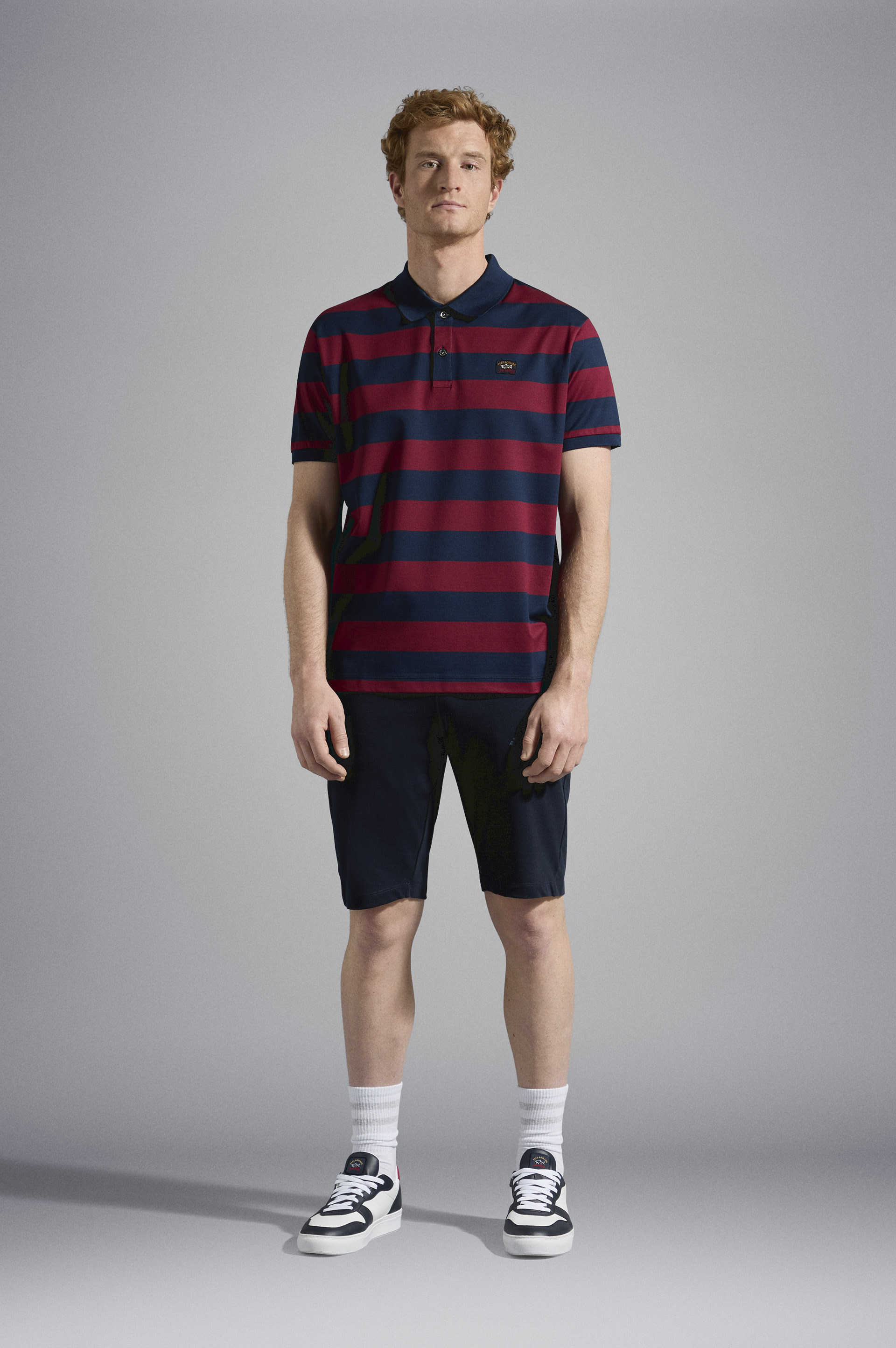 Polo en algodón piqué con Iconic badge image number 2 Polo en algodón piqué con Iconic badge image number 2