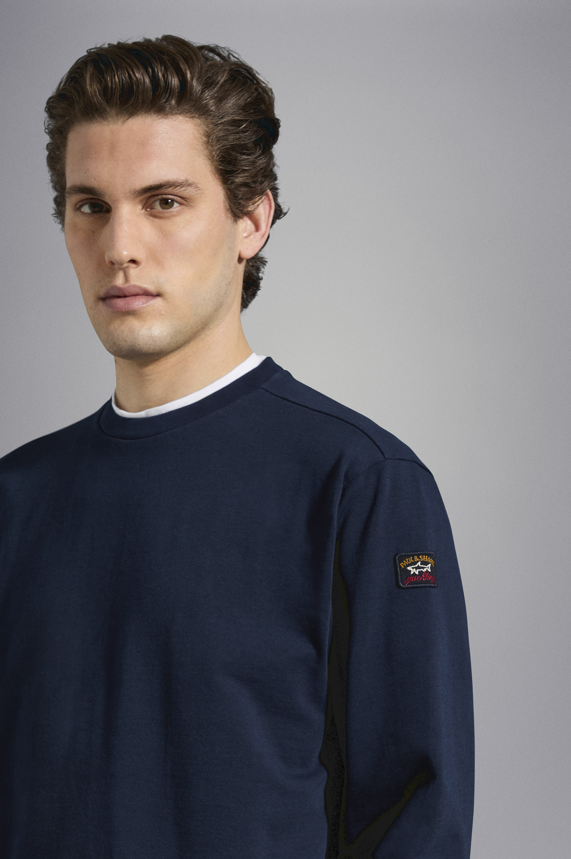 Sudadera en algodón con Iconic badge image number 4 Sudadera en algodón con Iconic badge image number 4