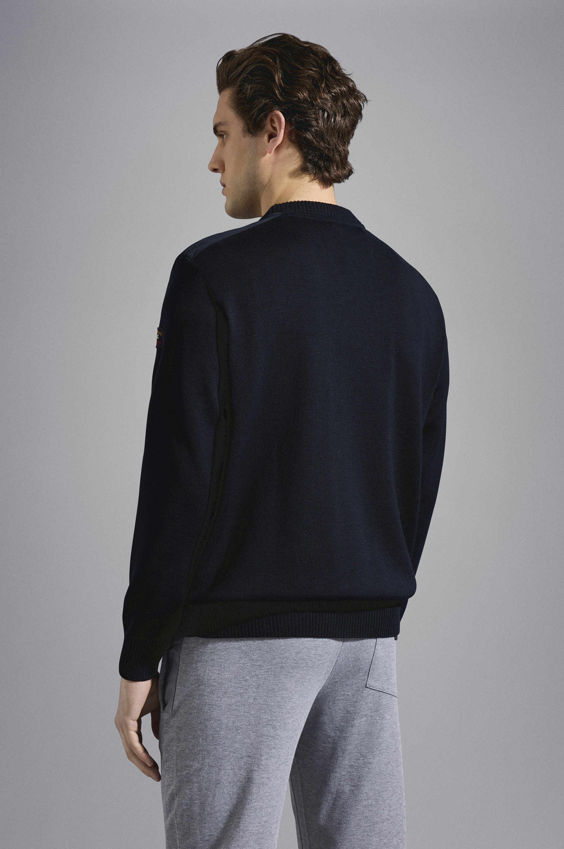 Crew-neck wool sweater with iconic badge image number 3