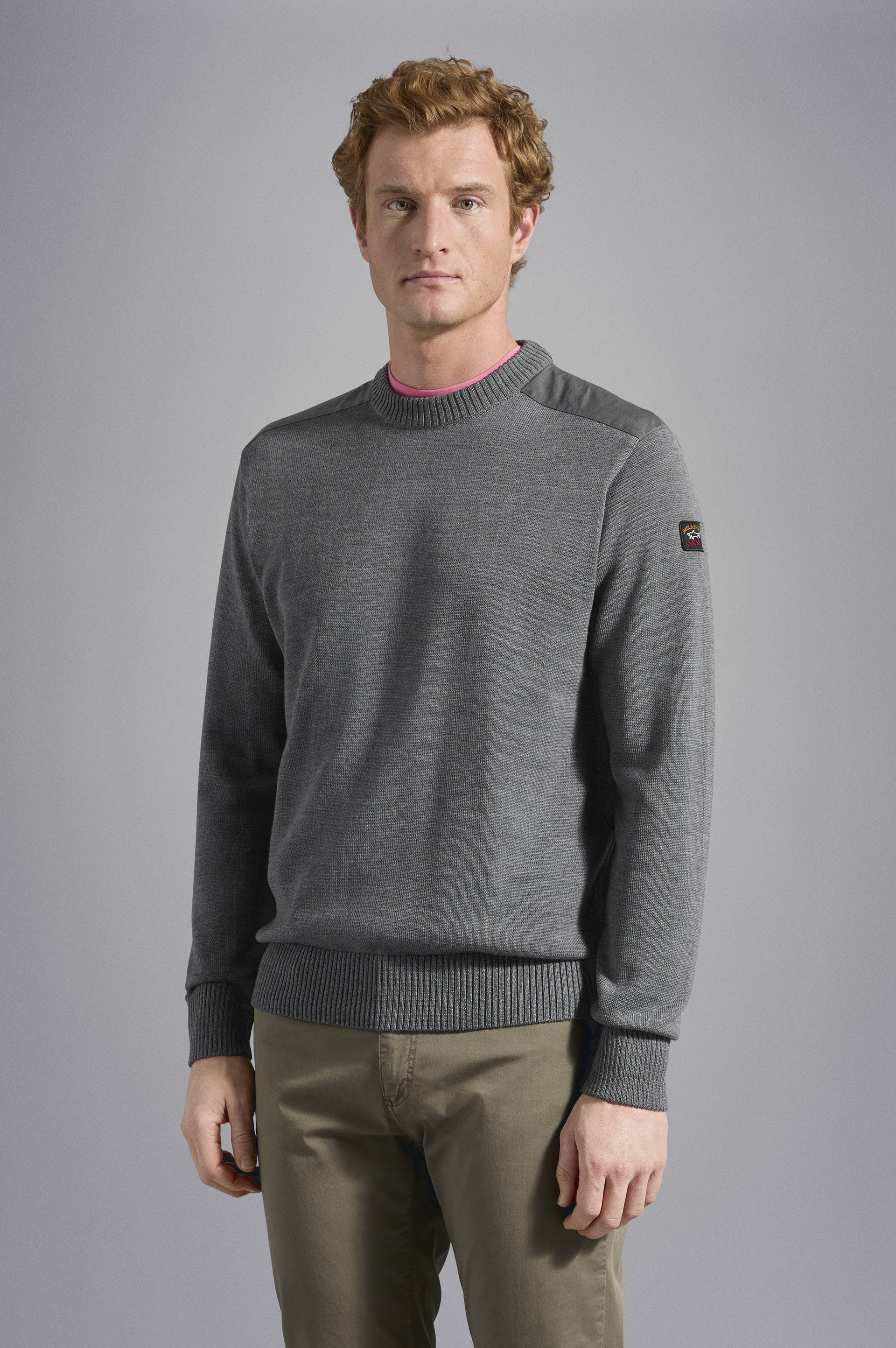 Crew-neck wool sweater with iconic badge image number 0 Crew-neck wool sweater with iconic badge image number 0