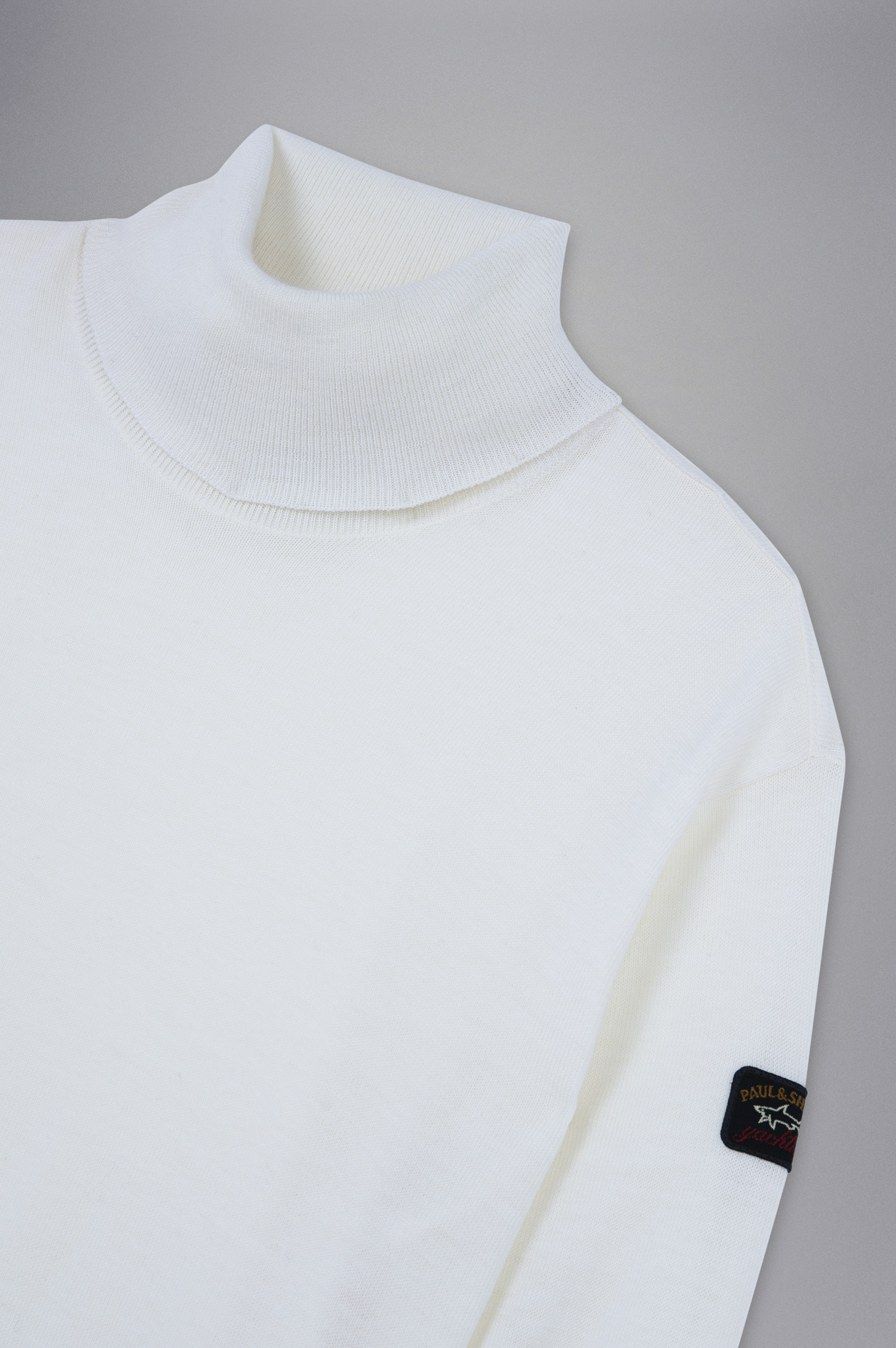 Merino wool turtleneck with Iconic badge image number 5 Merino wool turtleneck with Iconic badge image number 5