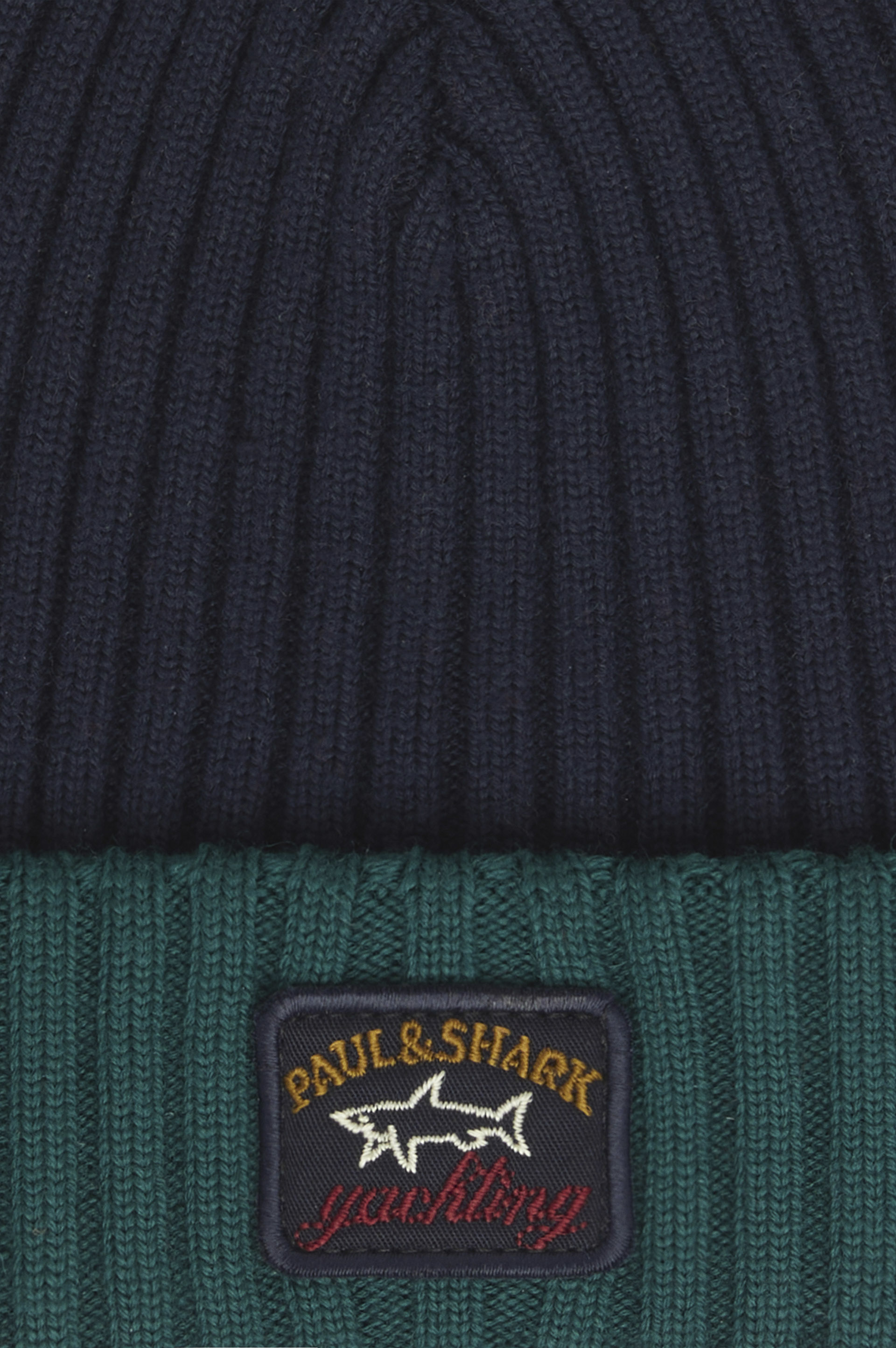 Gorra en lana canalada con Iconic badge image number 2 Gorra en lana canalada con Iconic badge image number 2