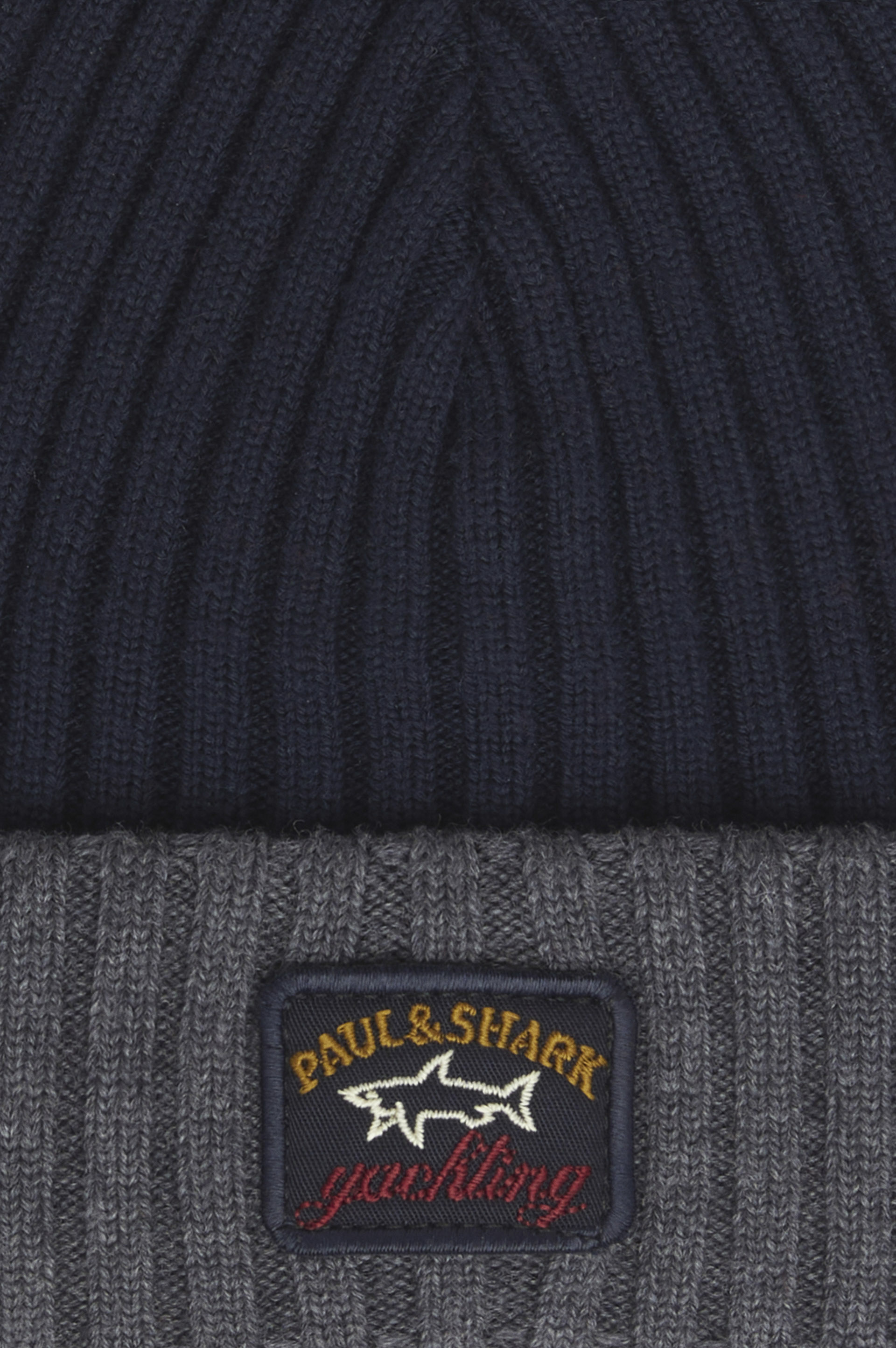 Gorra en lana canalada con Iconic badge image number 2 Gorra en lana canalada con Iconic badge image number 2