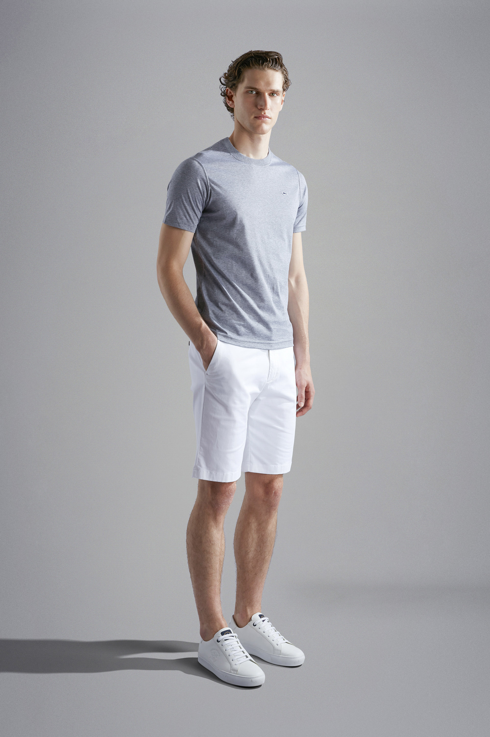 纯棉 T 恤 image number 2 纯棉 T 恤 image number 2