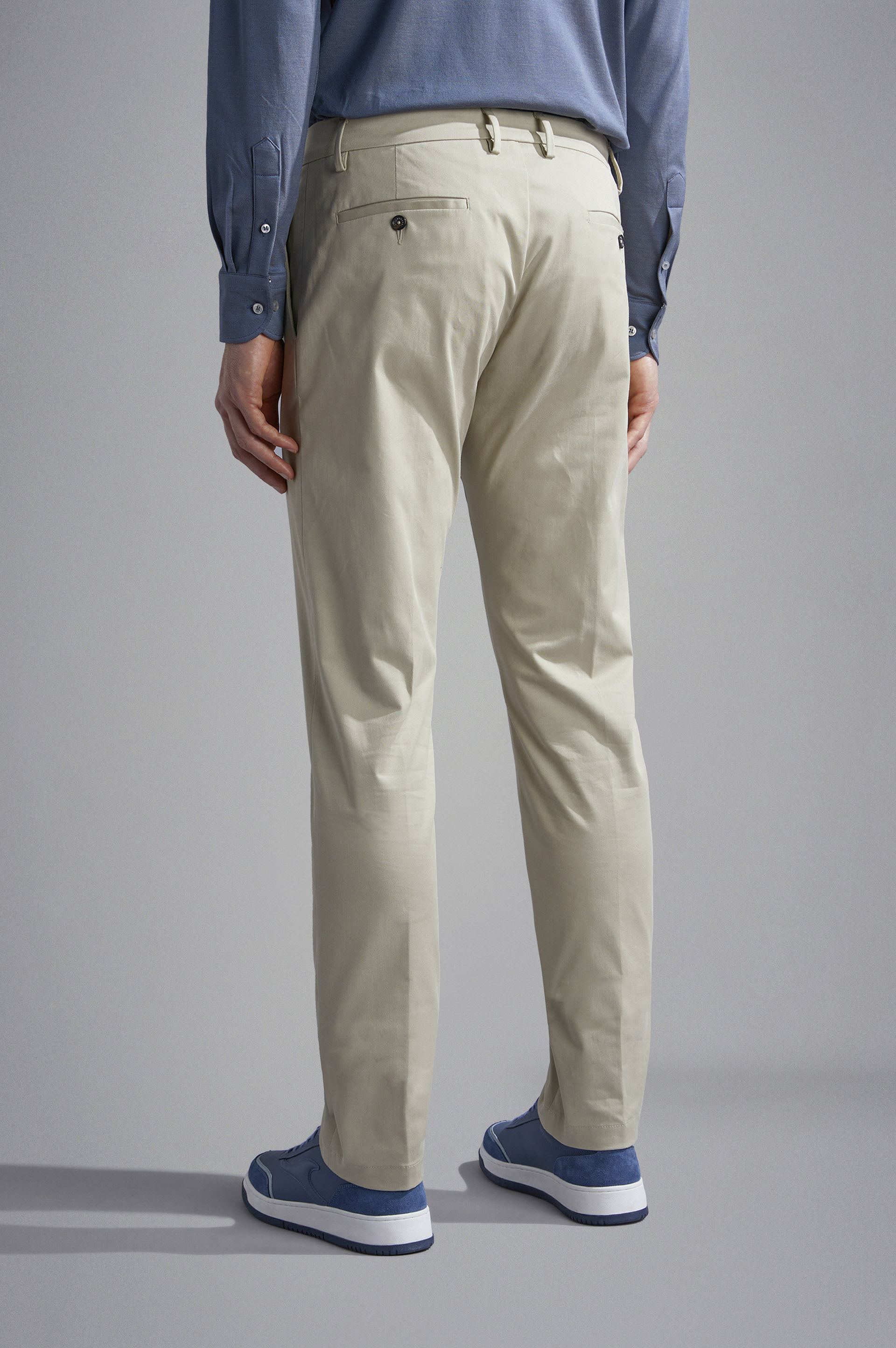 Pantalon chino en coton stretch image number 3 Pantalon chino en coton stretch image number 3