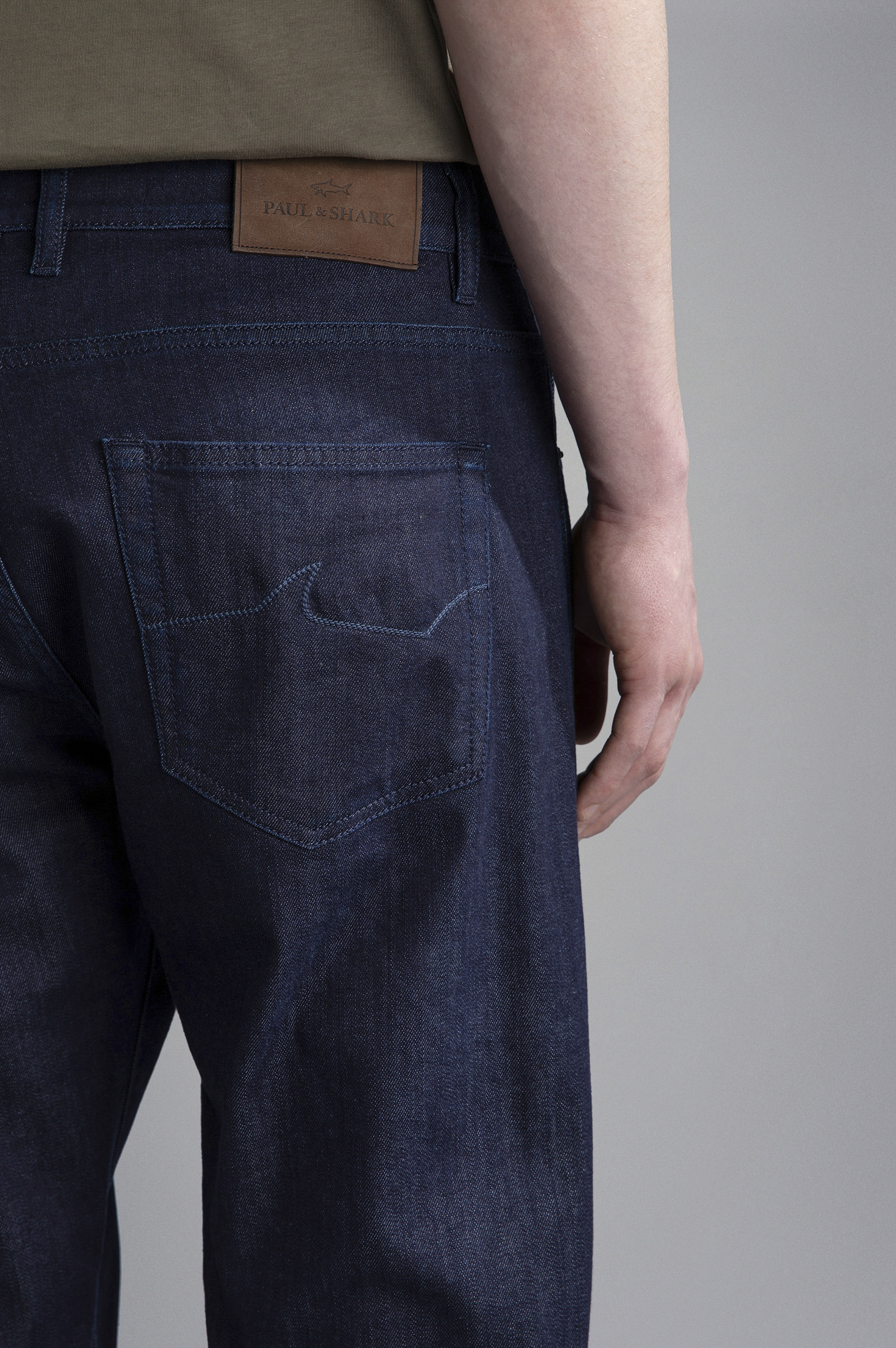Jeans en denim de coton Giza image number 4 Jeans en denim de coton Giza image number 4