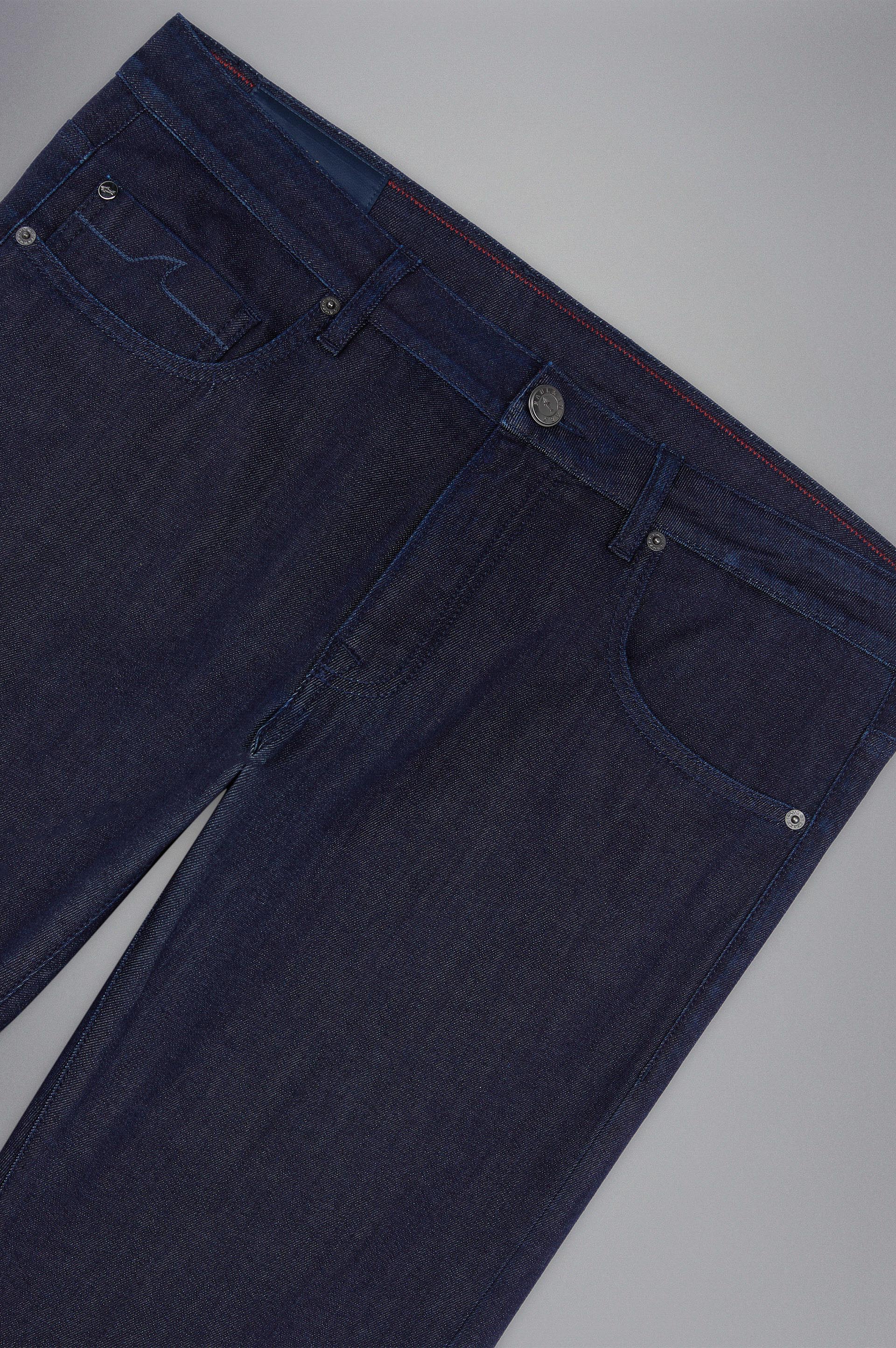Jeans en denim de coton Giza image number 5 Jeans en denim de coton Giza image number 5