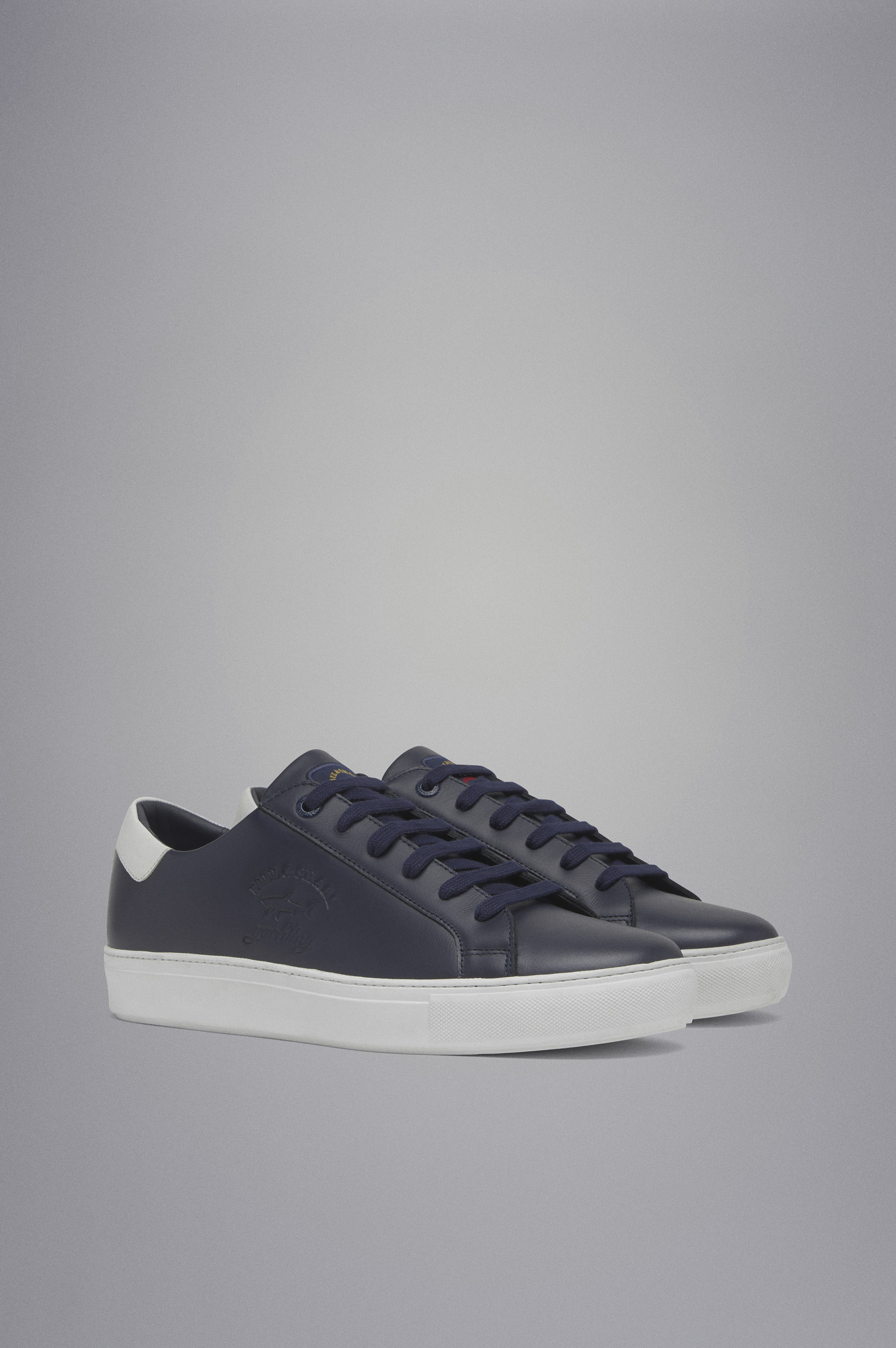 Sneakers en piel con logotipo estampado image number 3